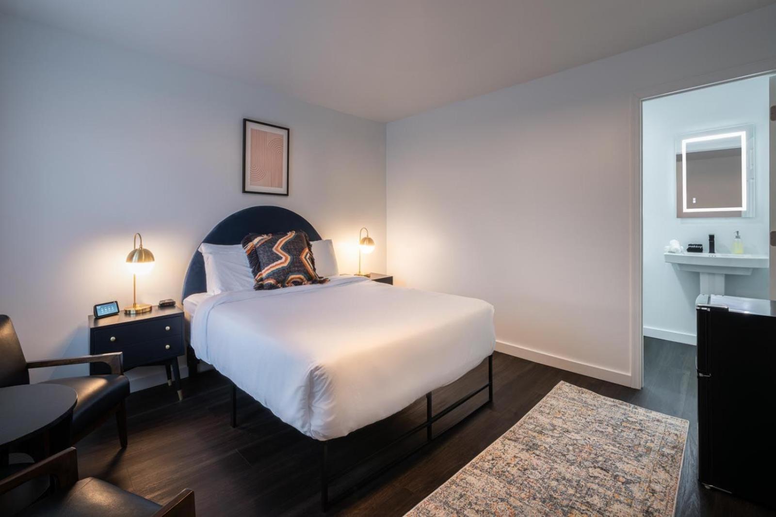 Town House Lodge photo 11