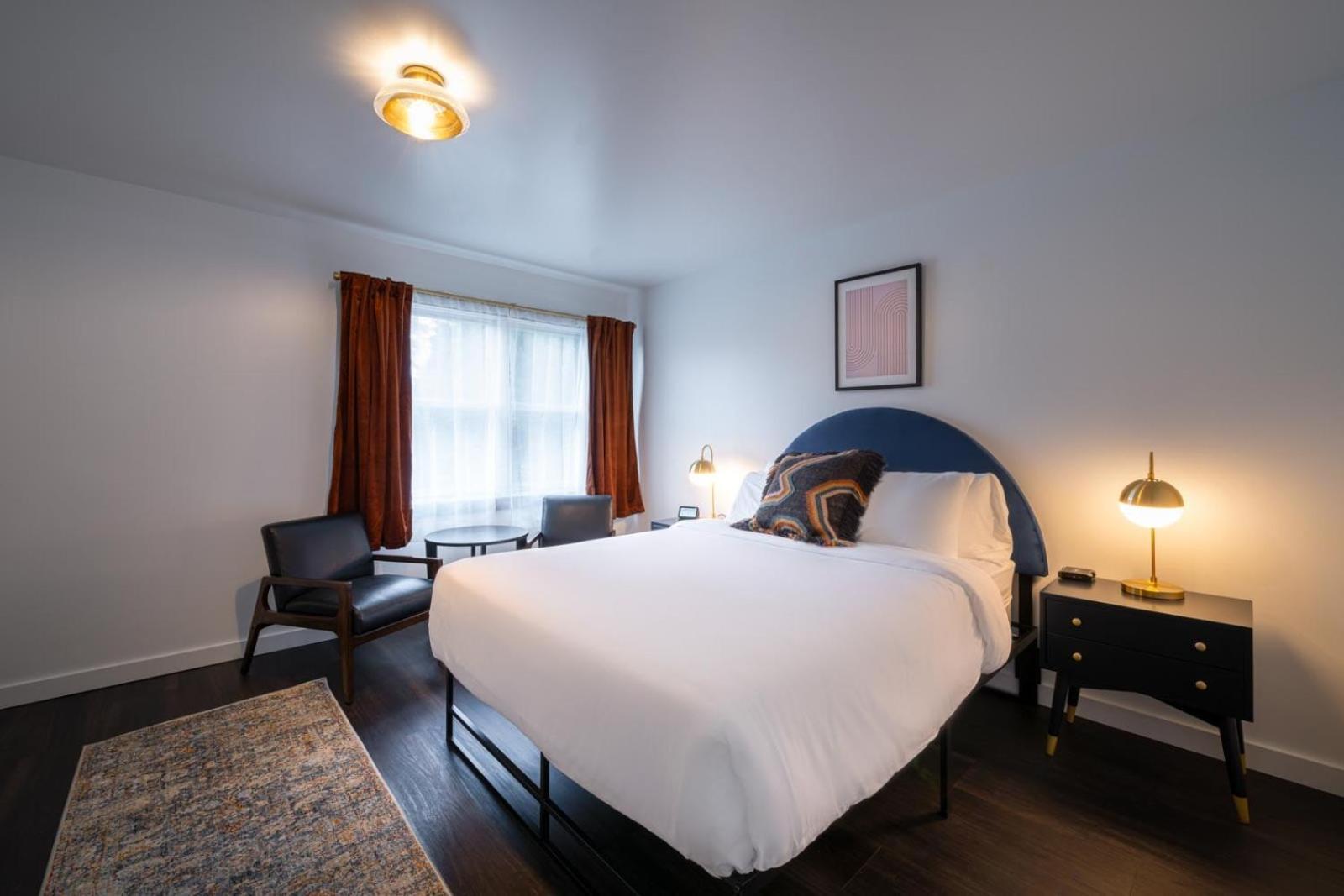 Town House Lodge photo 12
