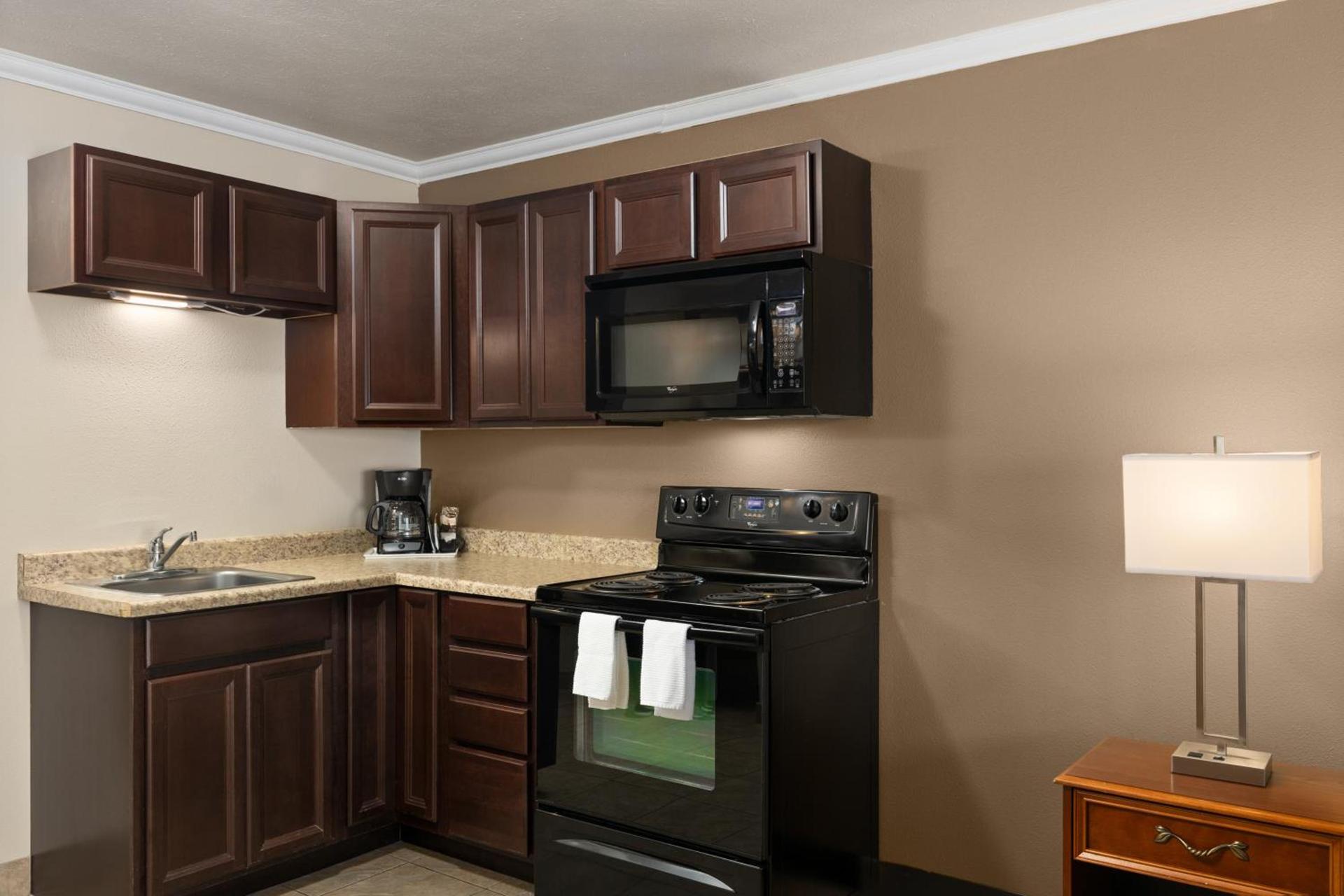 Ramada by Wyndham Moses Lake photo 62