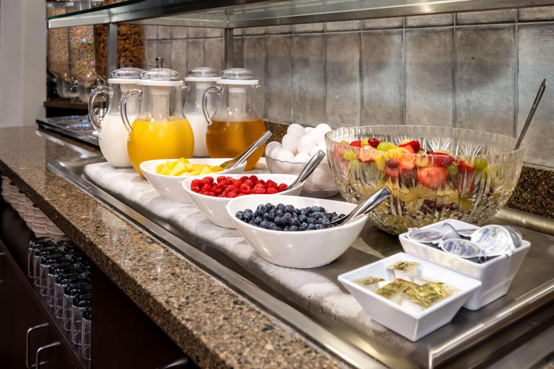 Best Western Premier Bryan College Station photo 43