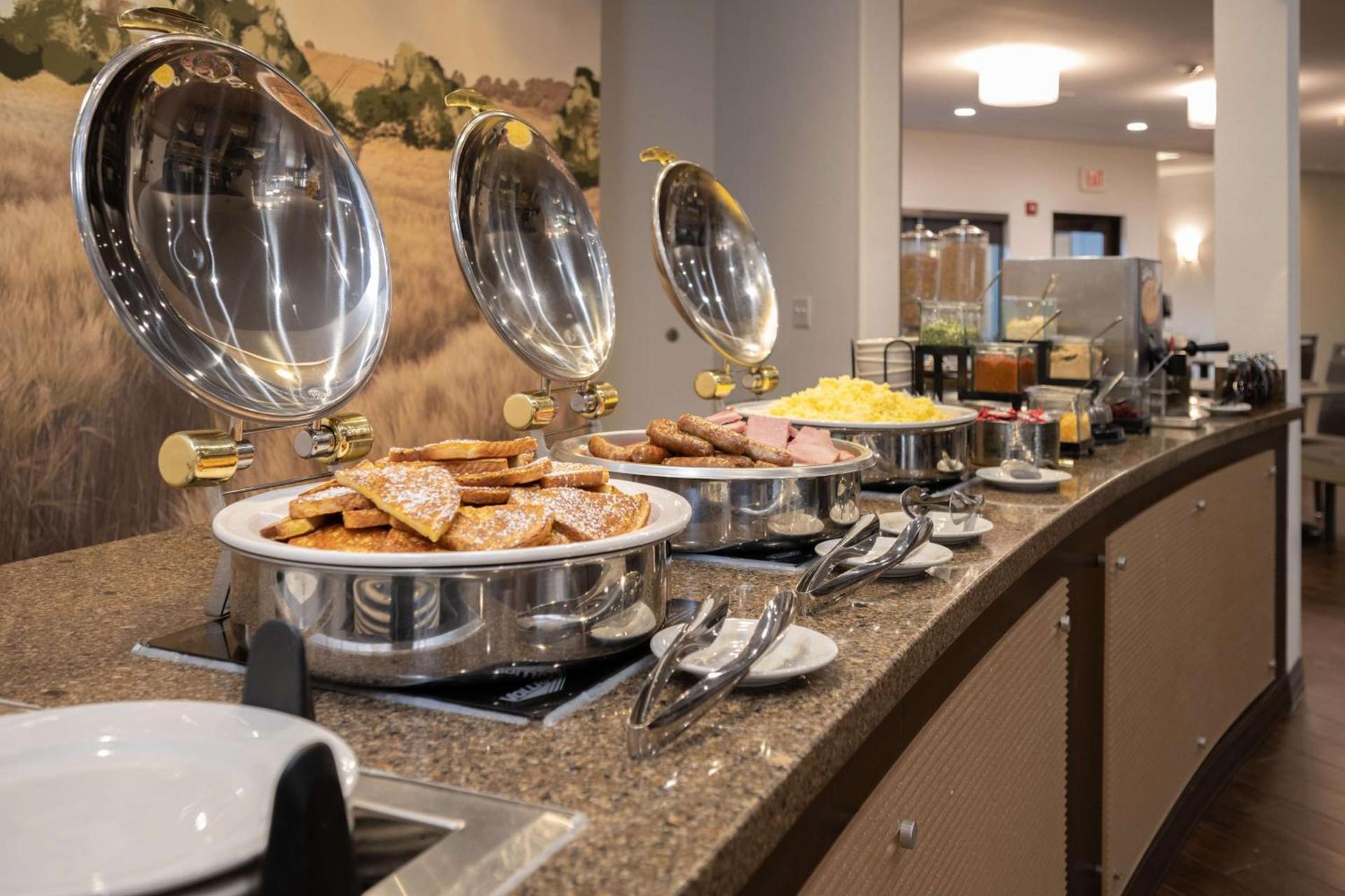 Best Western Premier Bryan College Station photo 5