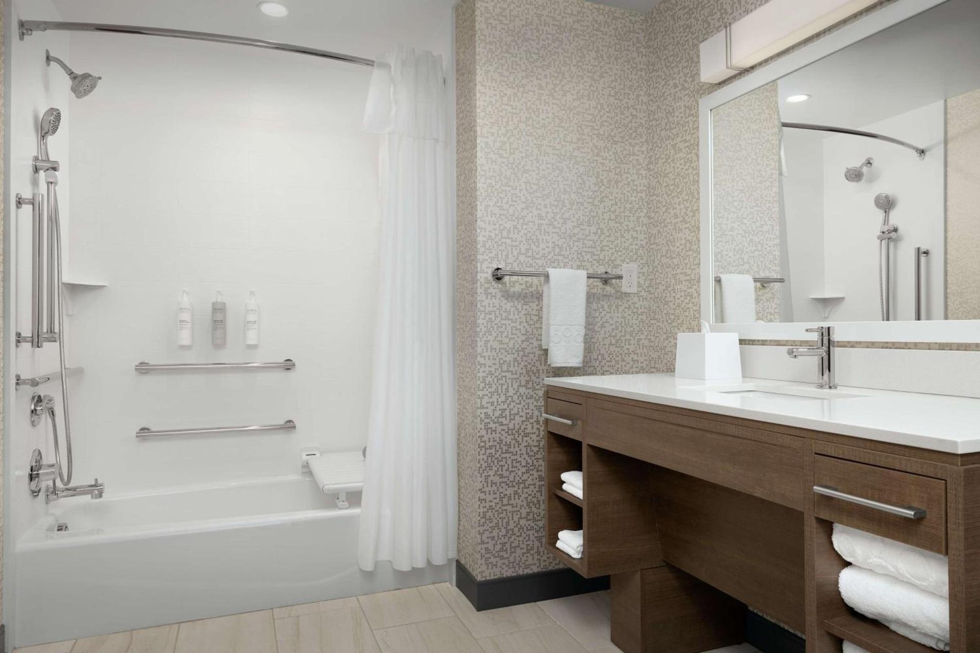 Home2 Suites By Hilton Durham University Medical Center photo 27