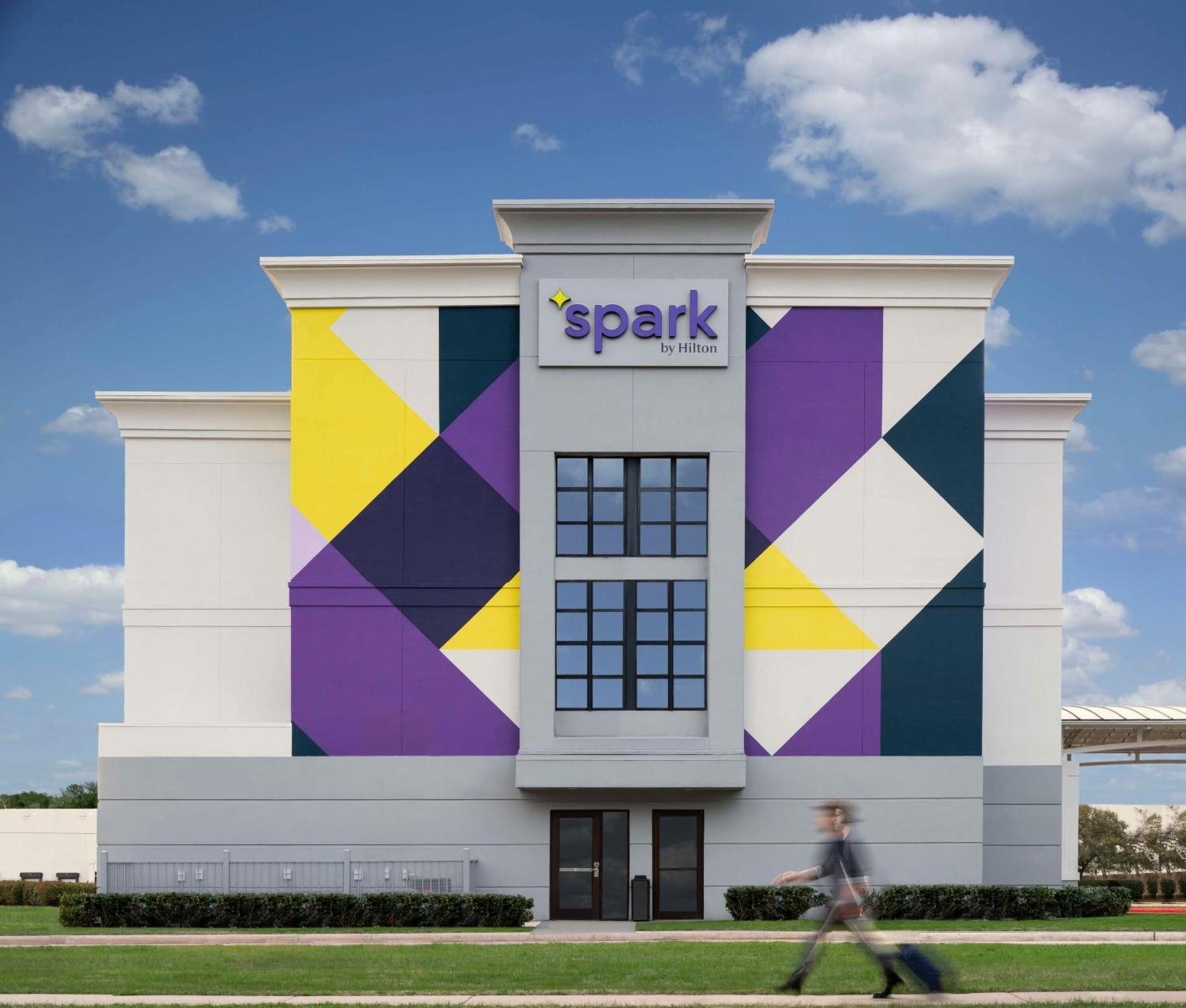 Spark By Hilton Houston Bush Intercontinental Airport photo 2