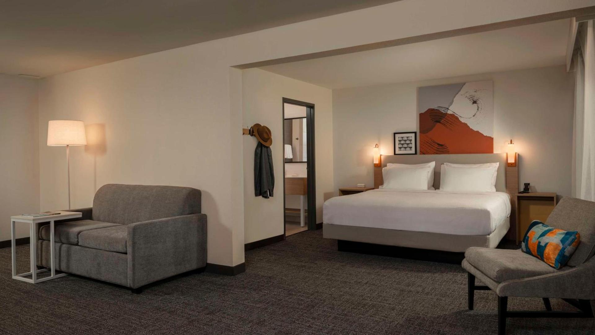 Spark By Hilton Houston Bush Intercontinental Airport photo 12
