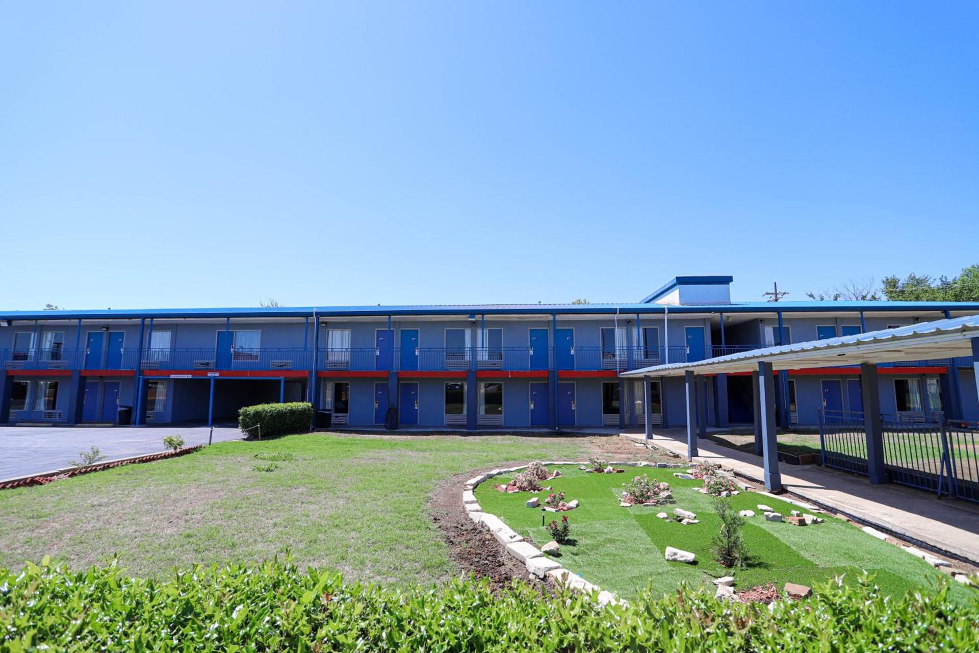Express Inn photo 9