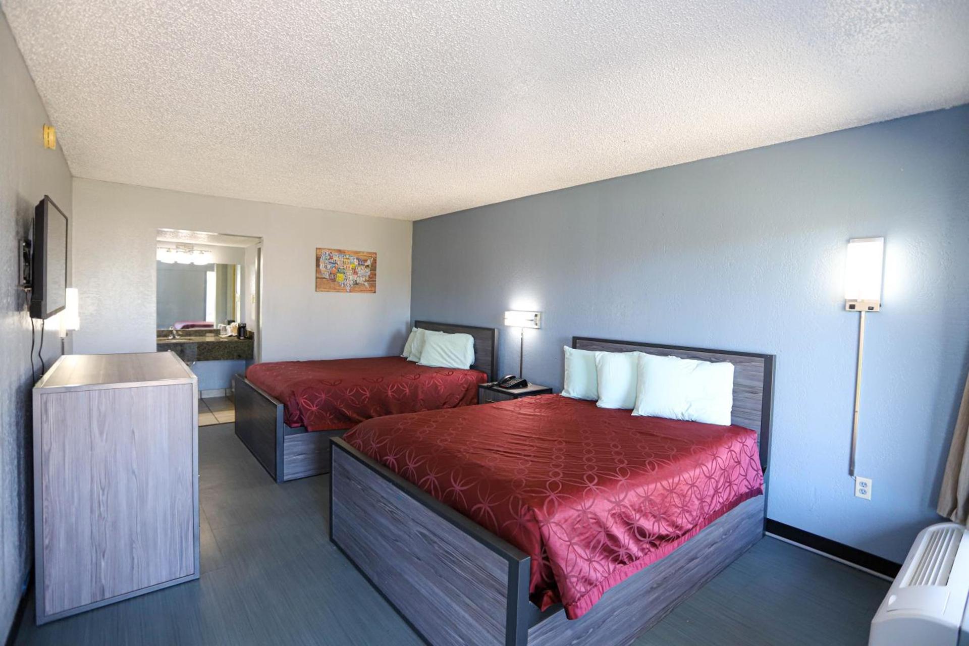 Express Inn photo 14
