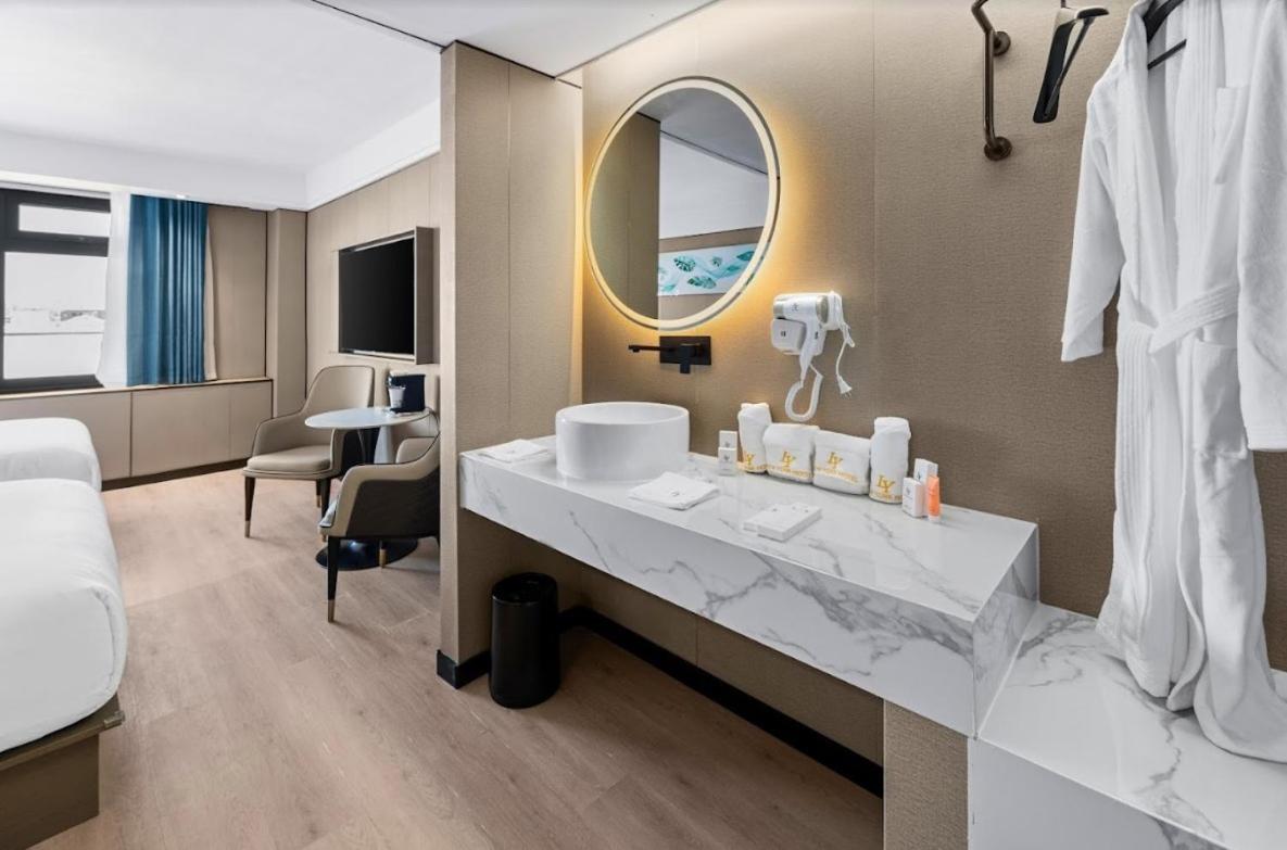 Ly New York Hotel photo 28