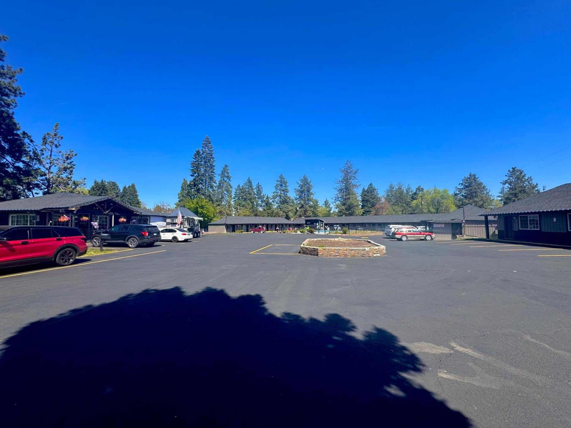 Cascade Lodge Boutique photo 47