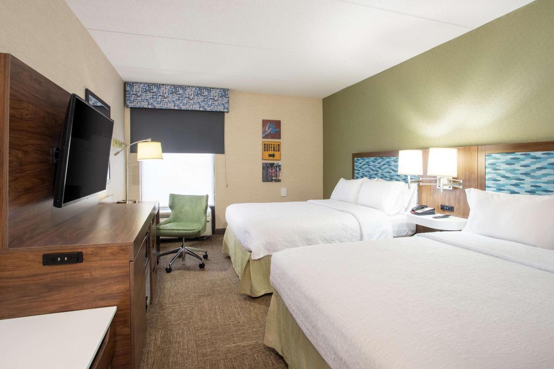Hampton Inn Buffalo-South/I-90 photo 25