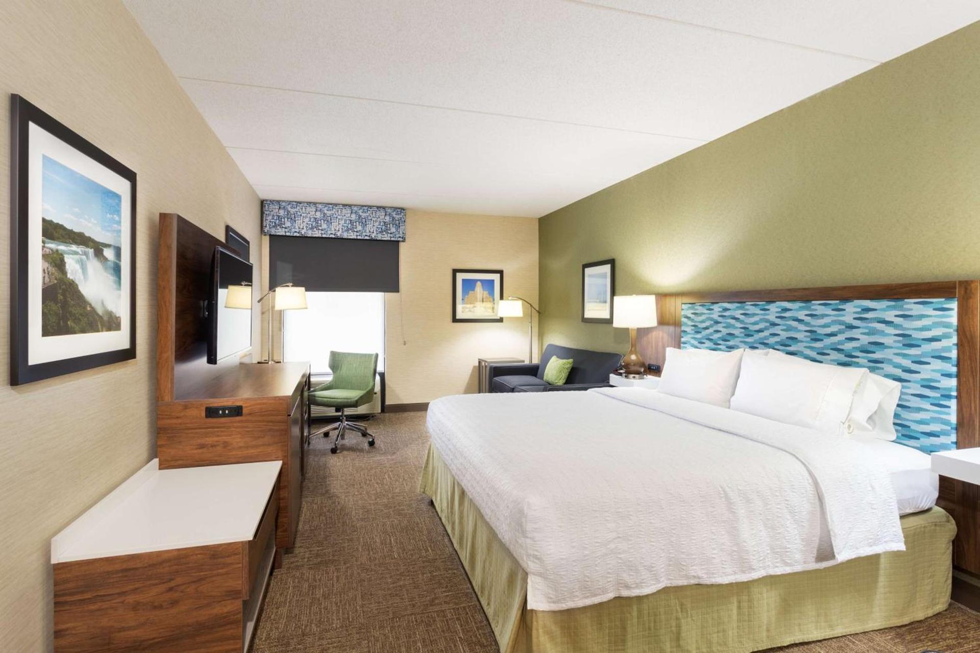 Hampton Inn Buffalo-South/I-90 photo 30