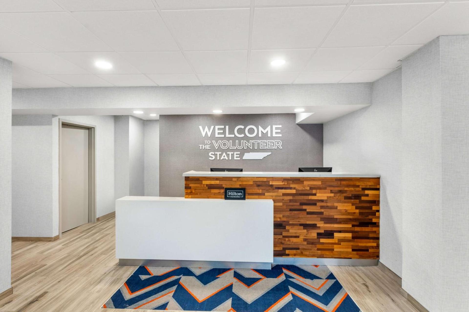 Hampton Inn Knoxville-Airport photo 8