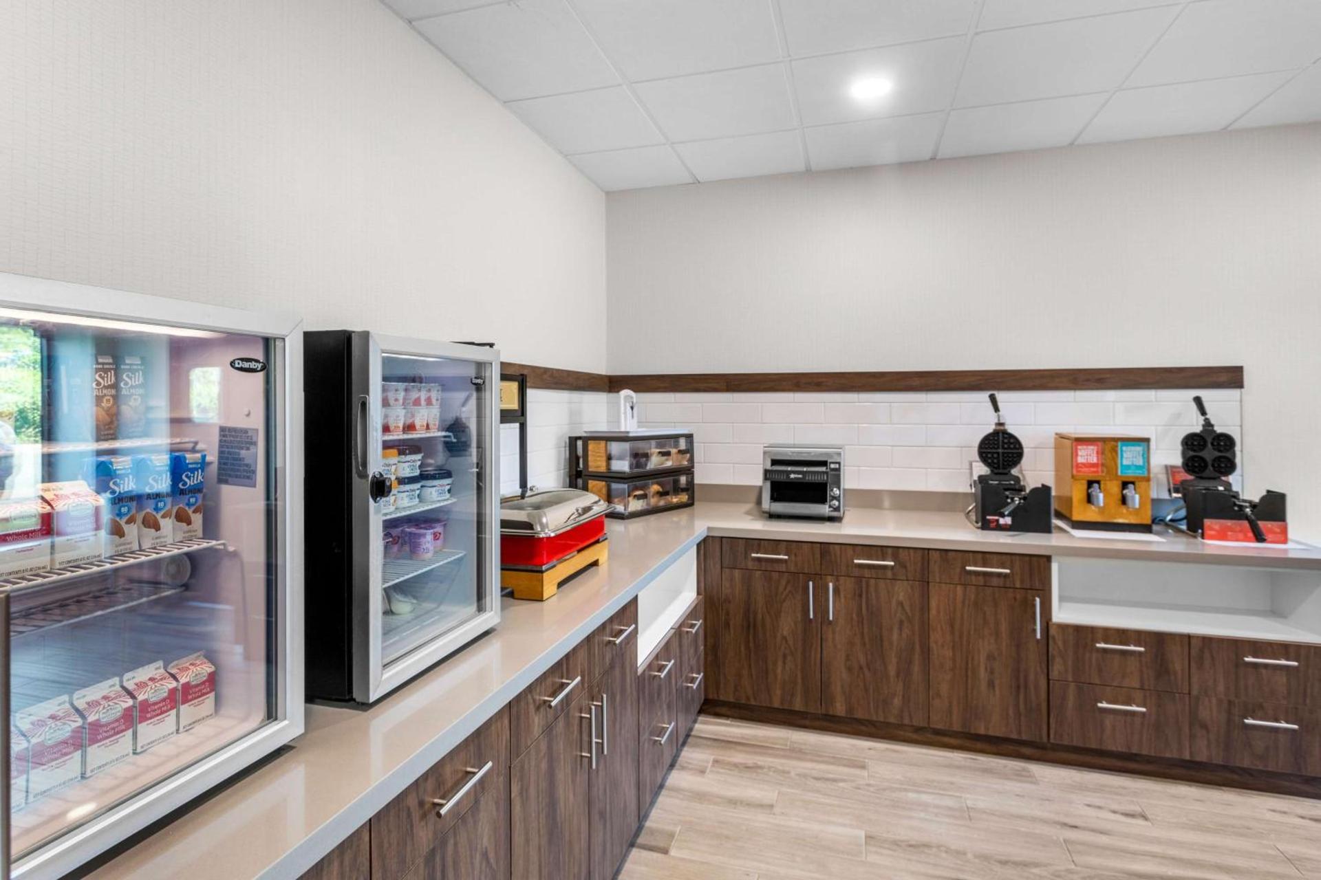 Hampton Inn Knoxville-Airport photo 20