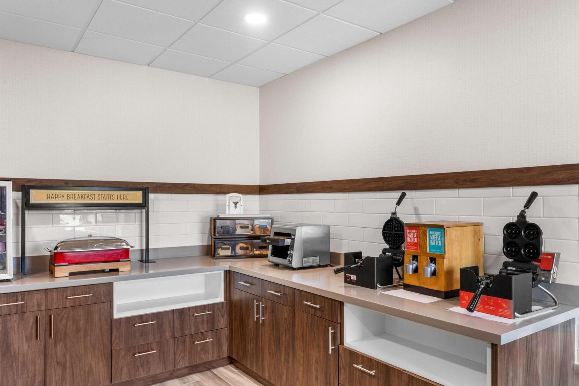 Hampton Inn Knoxville-Airport photo 21