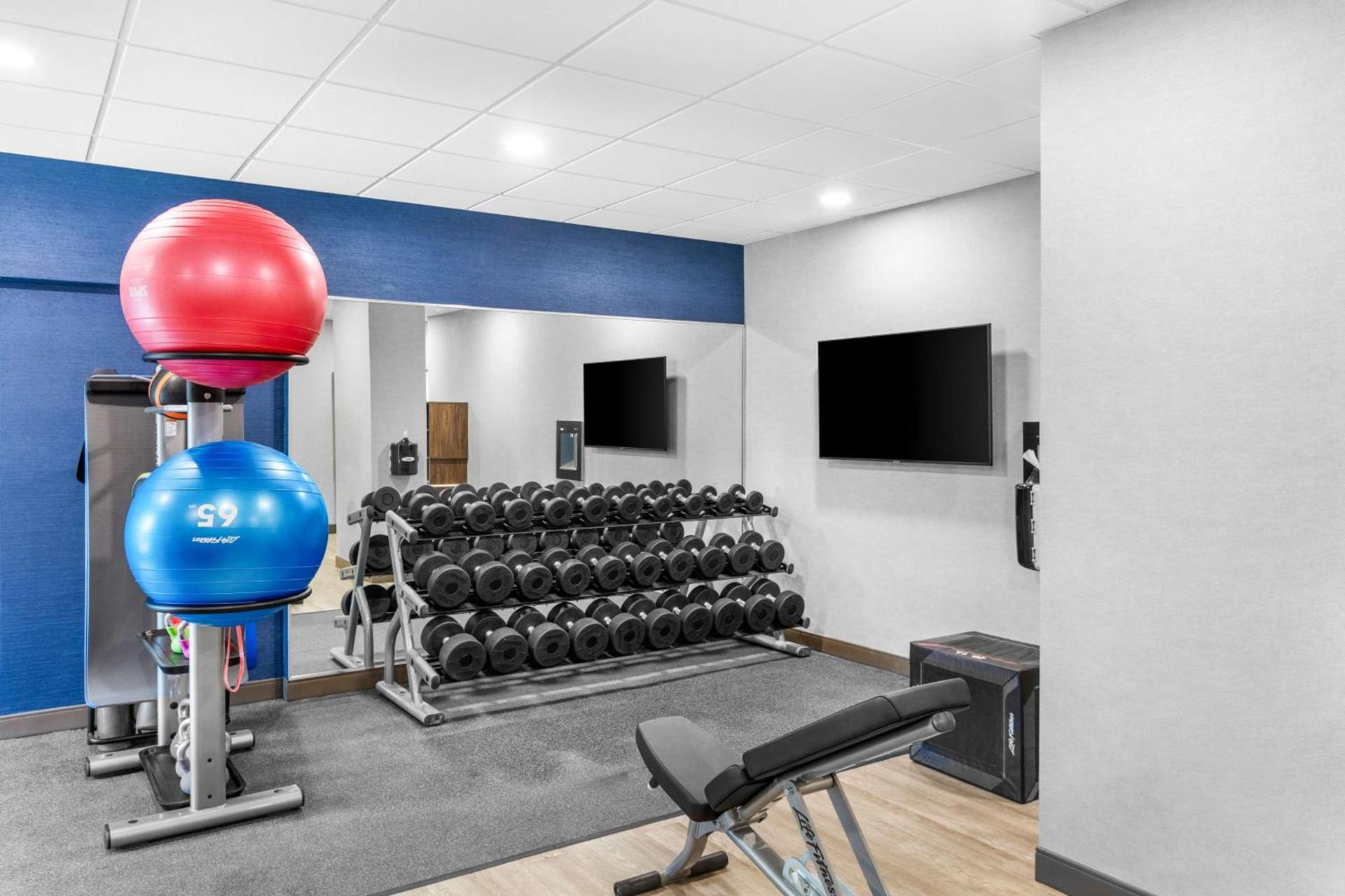 Hampton Inn Knoxville-Airport photo 26