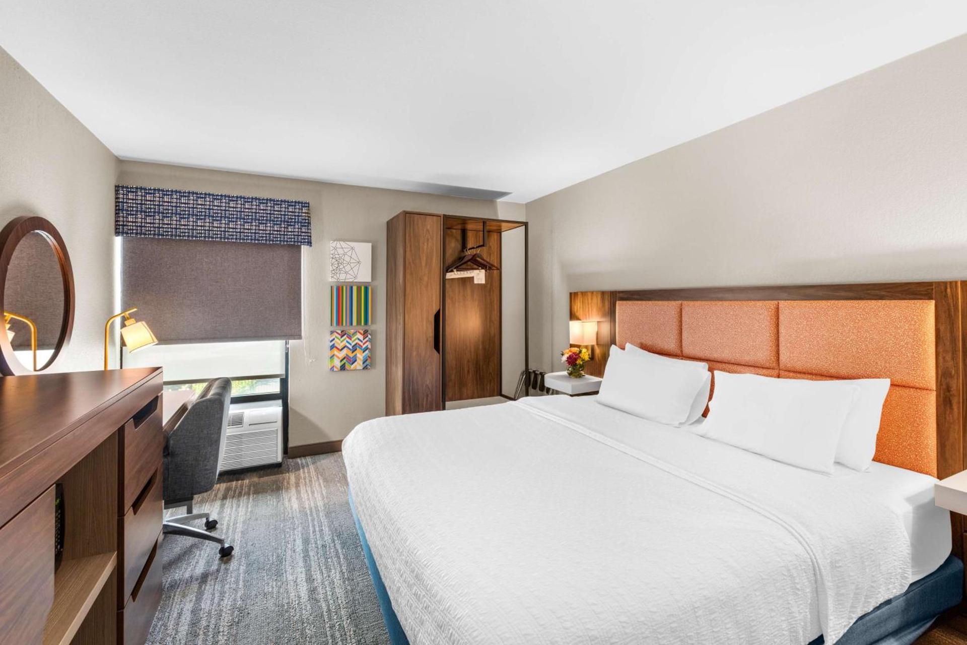 Hampton Inn Knoxville-Airport photo 29