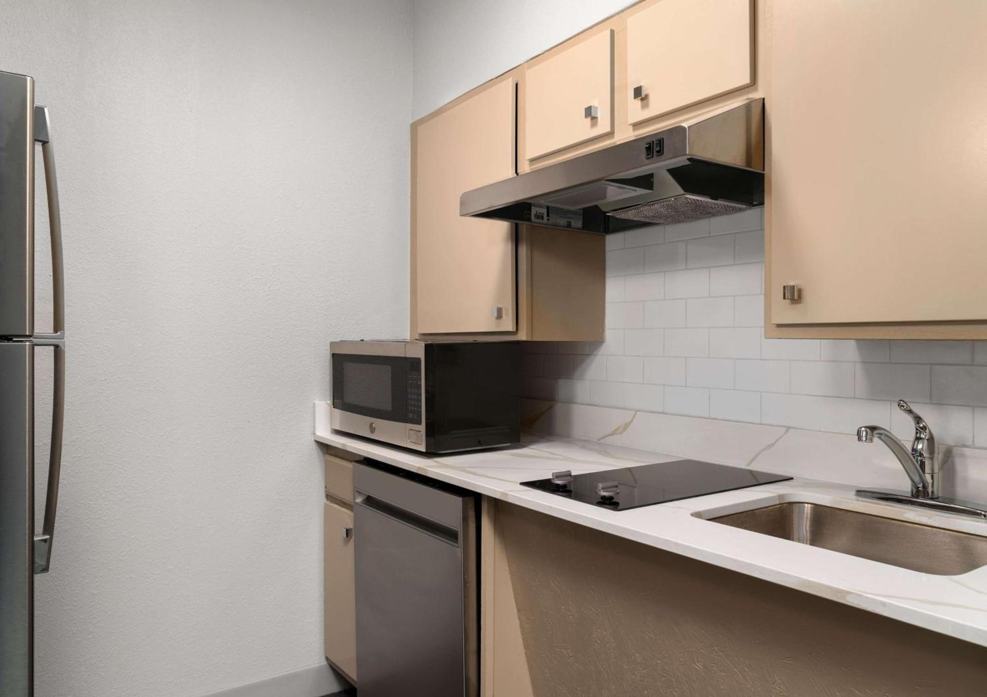 Homewood Suites by Hilton Richmond - Airport photo 36