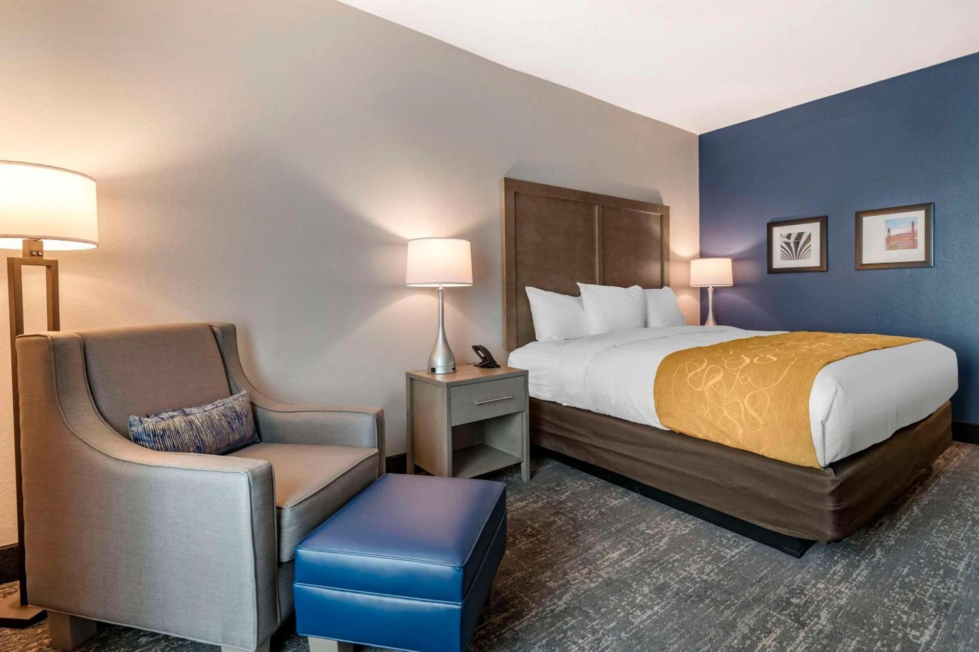 Comfort Inn & Suites Jacksonville - Orange Park Near Naval Air Station photo 7