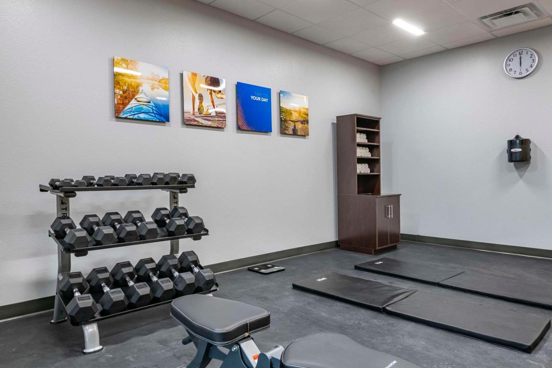 Comfort Inn & Suites Jacksonville - Orange Park Near Naval Air Station photo 20