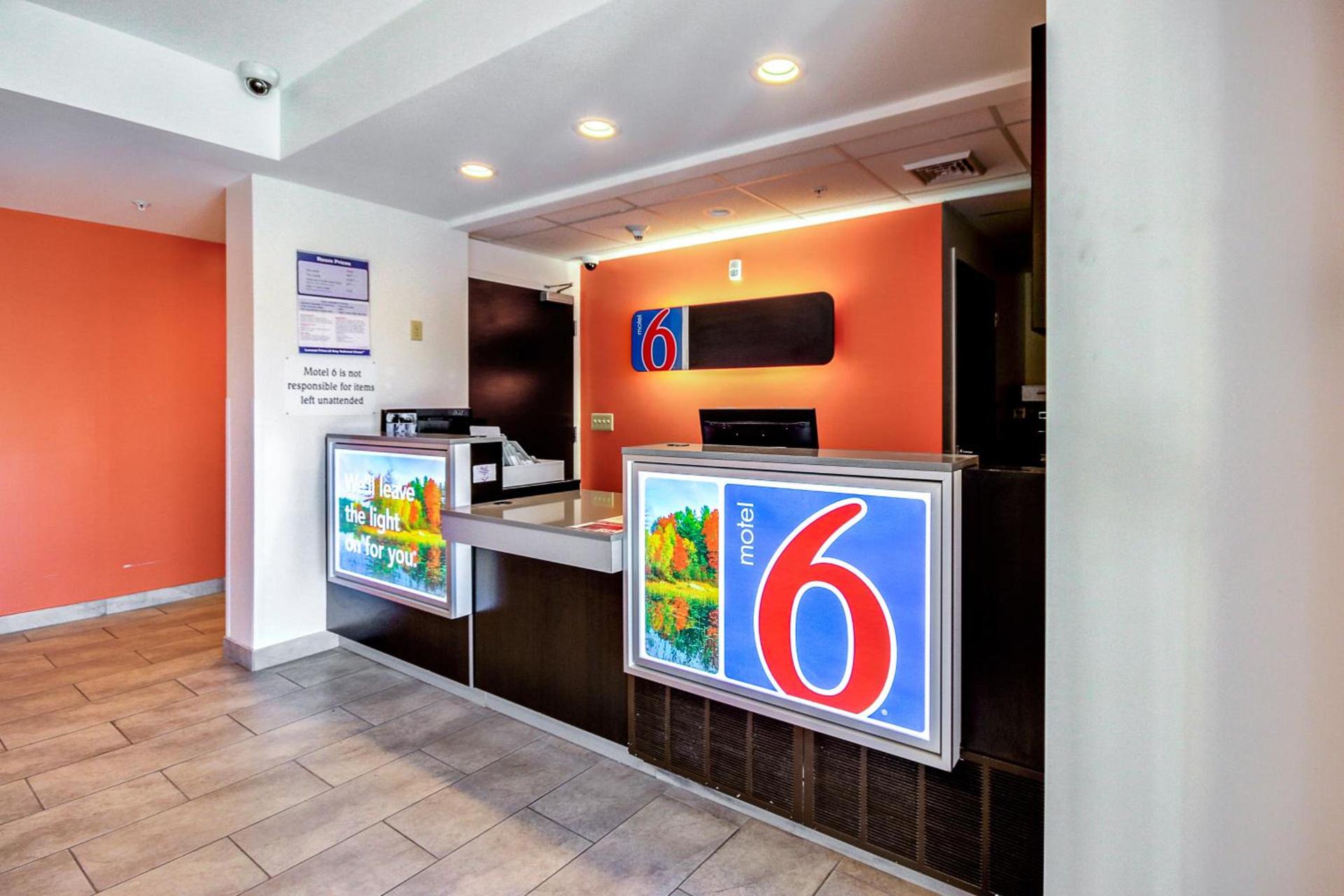 Motel 6-Allentown, PA photo 5