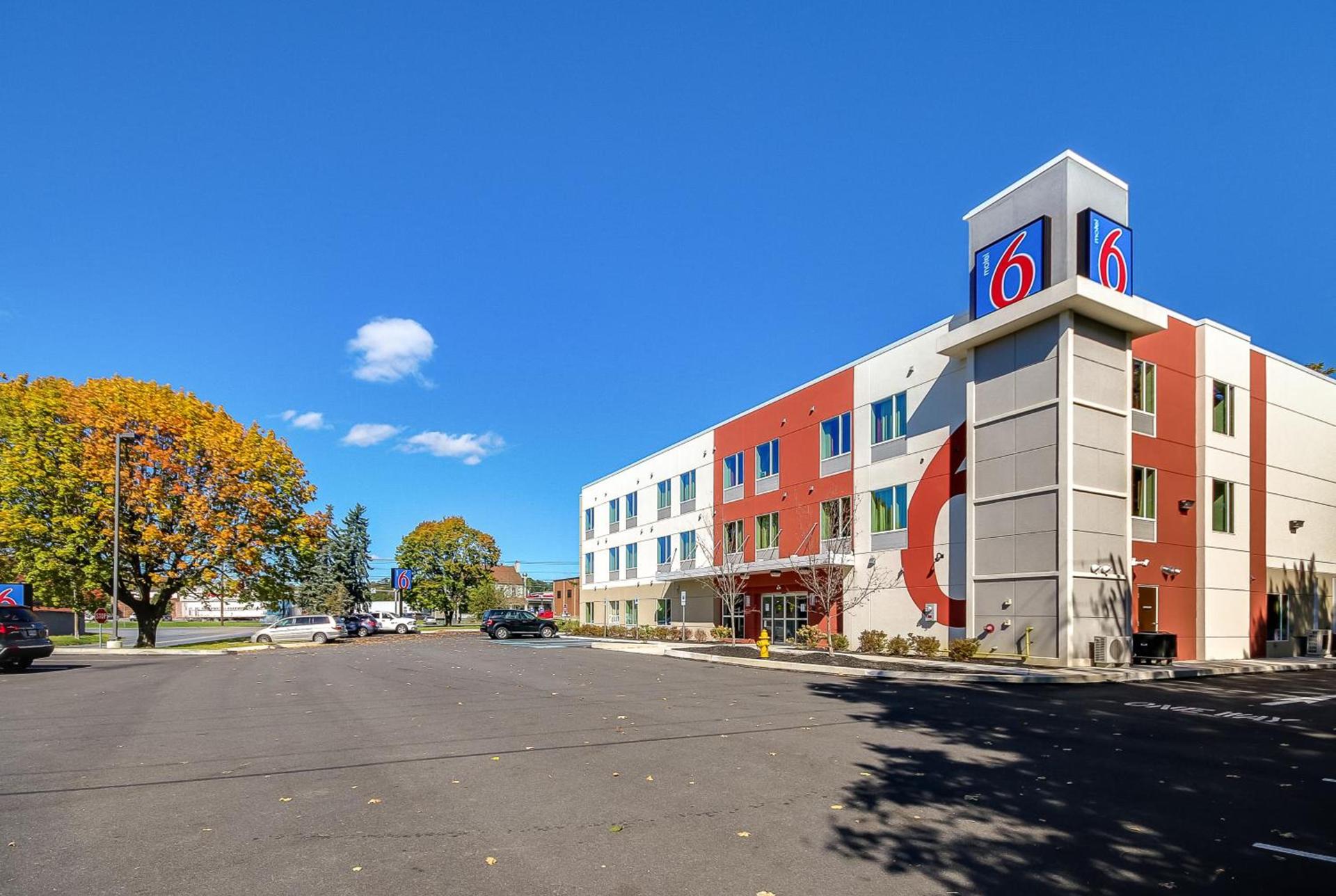 Motel 6-Allentown, PA photo 11