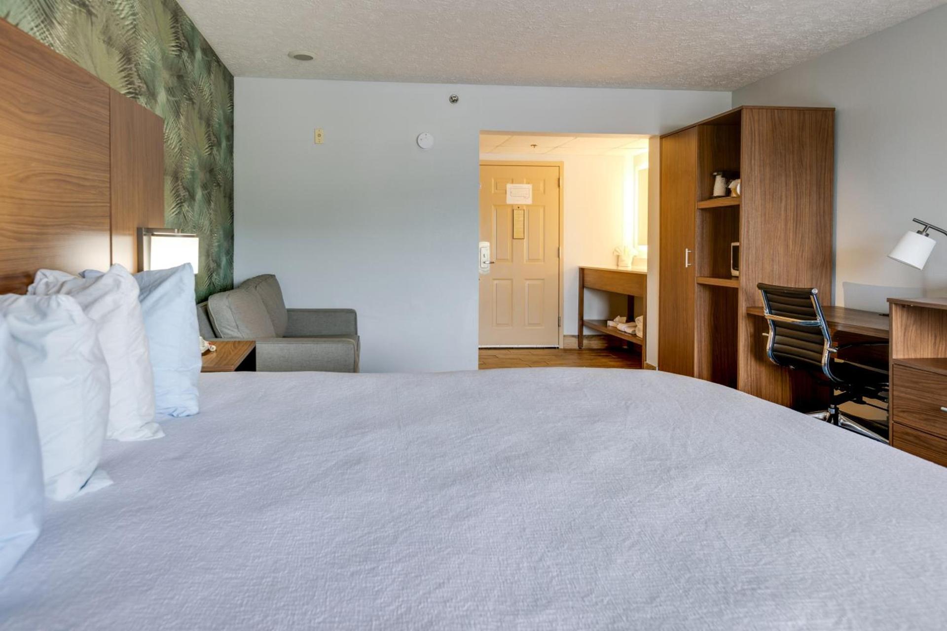 Park Grove Inn photo 89