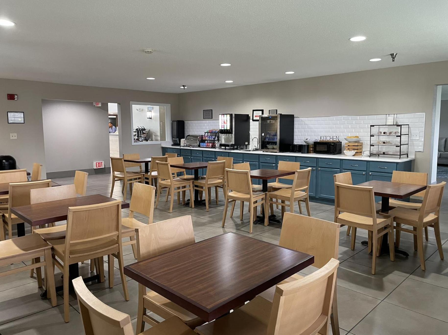 HARMONY INN & SUITES photo 9