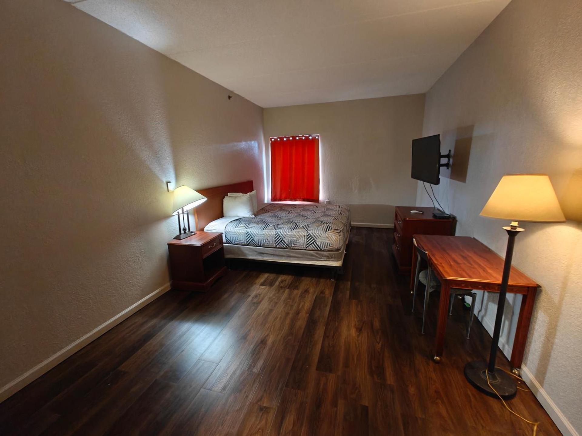Budgetel Inns & Suites - Atlanta Galleria Stadium photo 18
