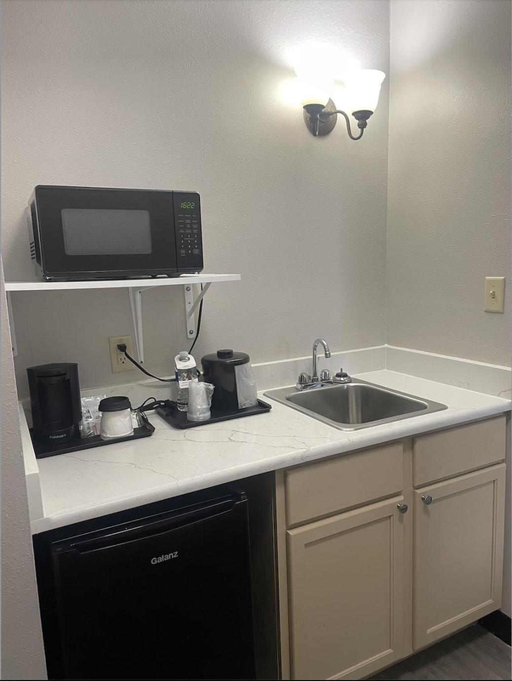 HARMONY INN & SUITES photo 26