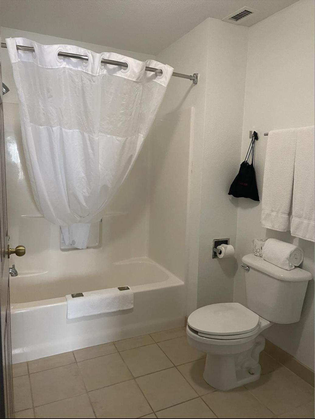 HARMONY INN & SUITES photo 29