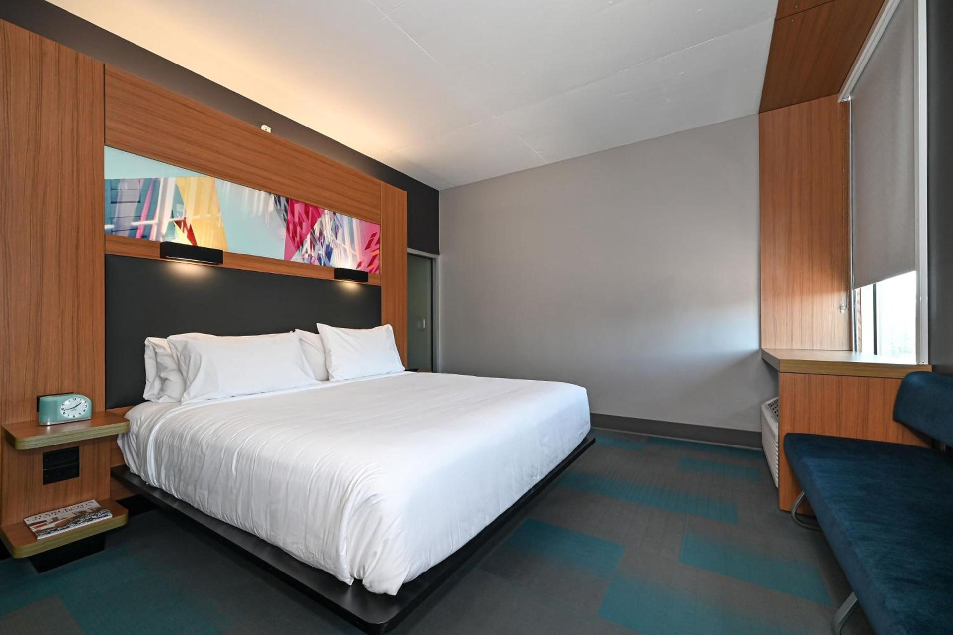 Aloft by Marriott Charleston Airport & Convention Center photo 8