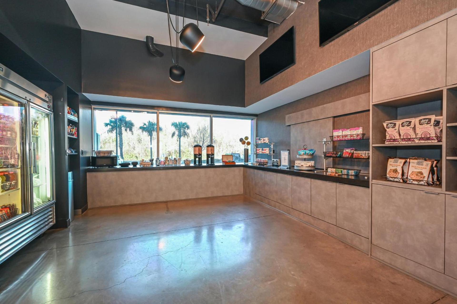 Aloft by Marriott Charleston Airport & Convention Center photo 38