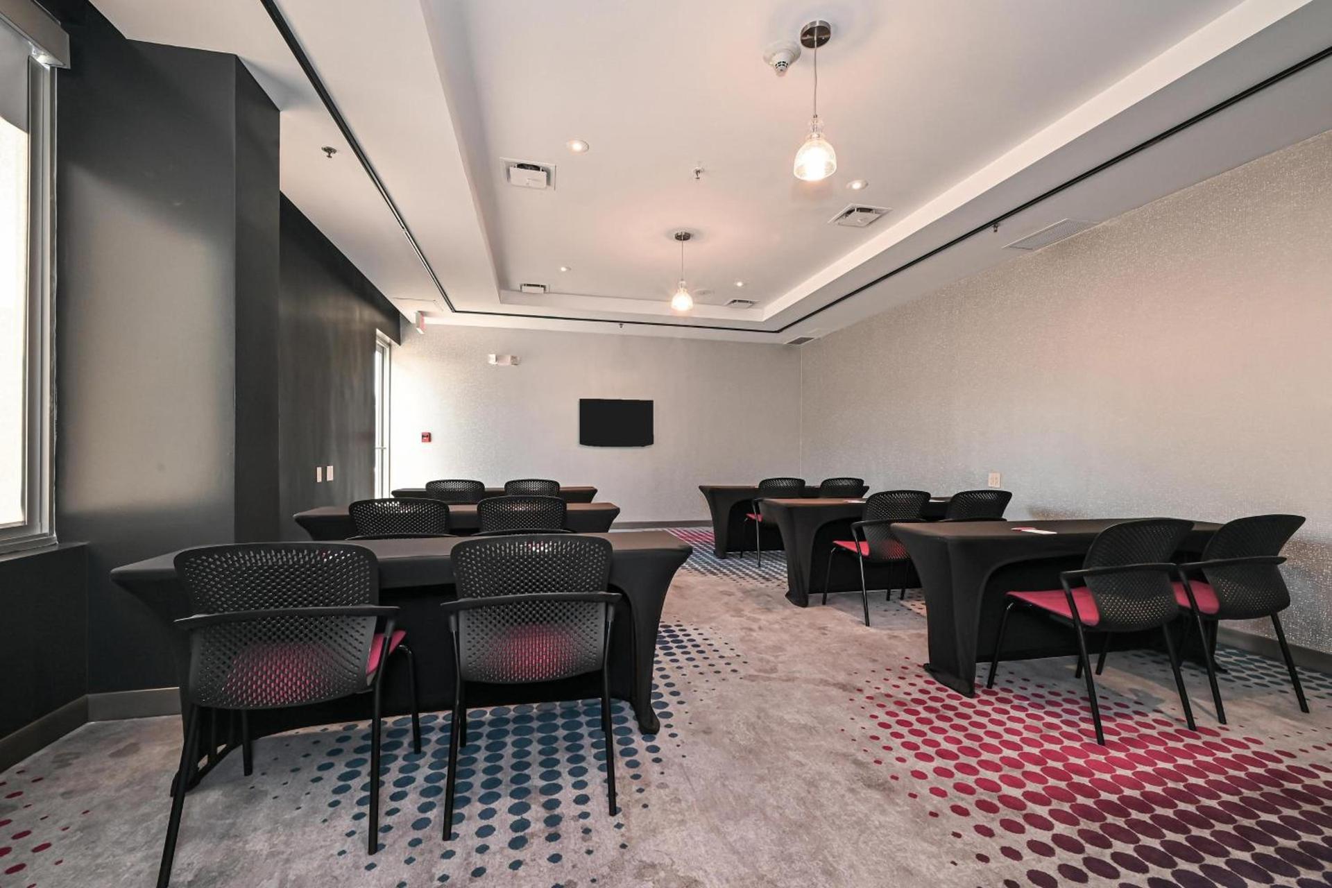 Aloft by Marriott Charleston Airport & Convention Center photo 44