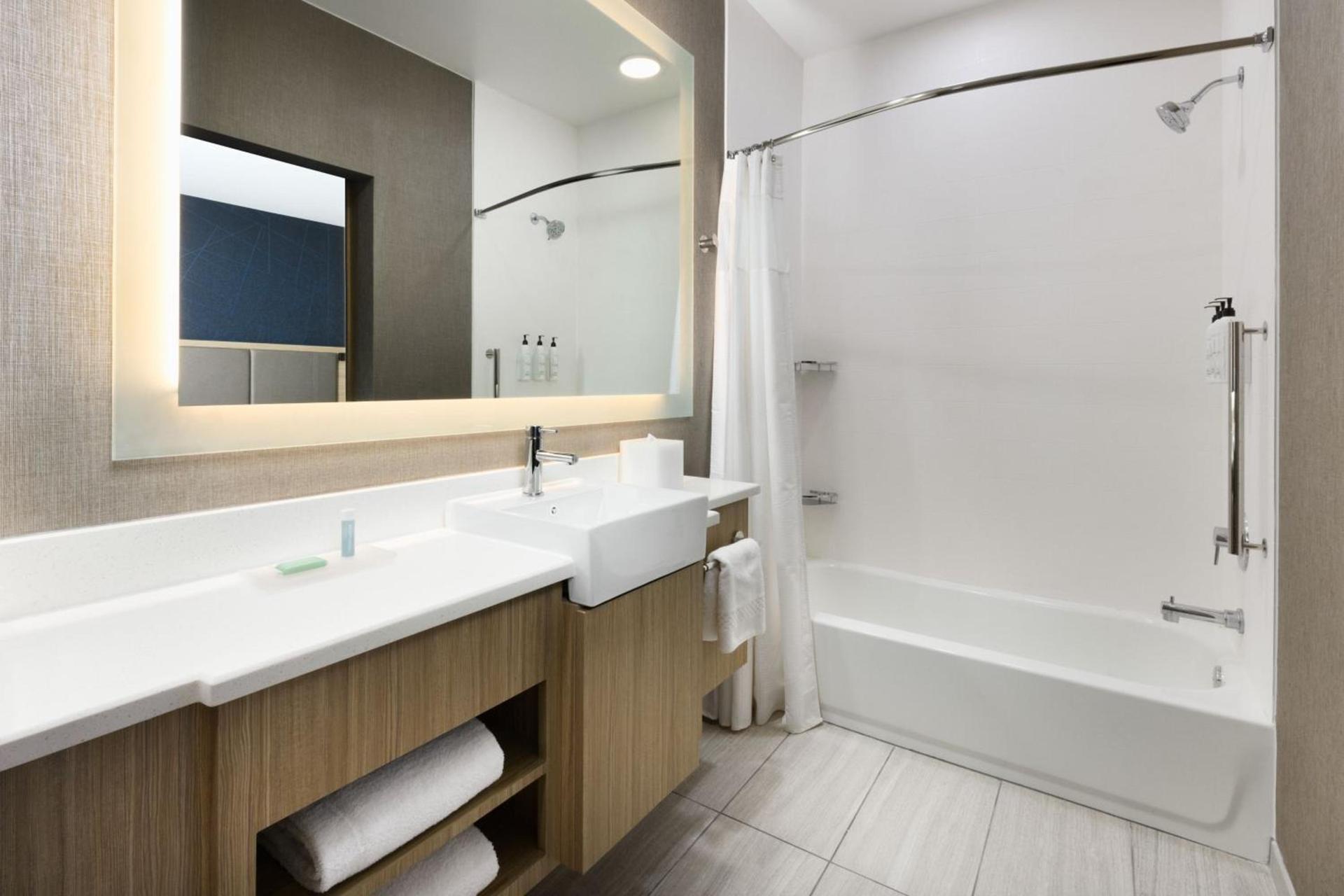 SpringHill Suites by Marriott Dothan photo 17