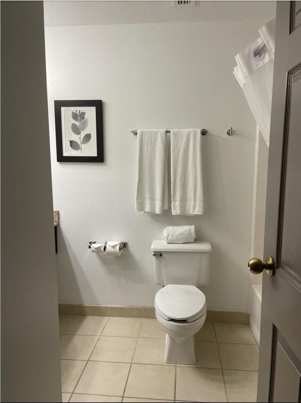 HARMONY INN & SUITES photo 57