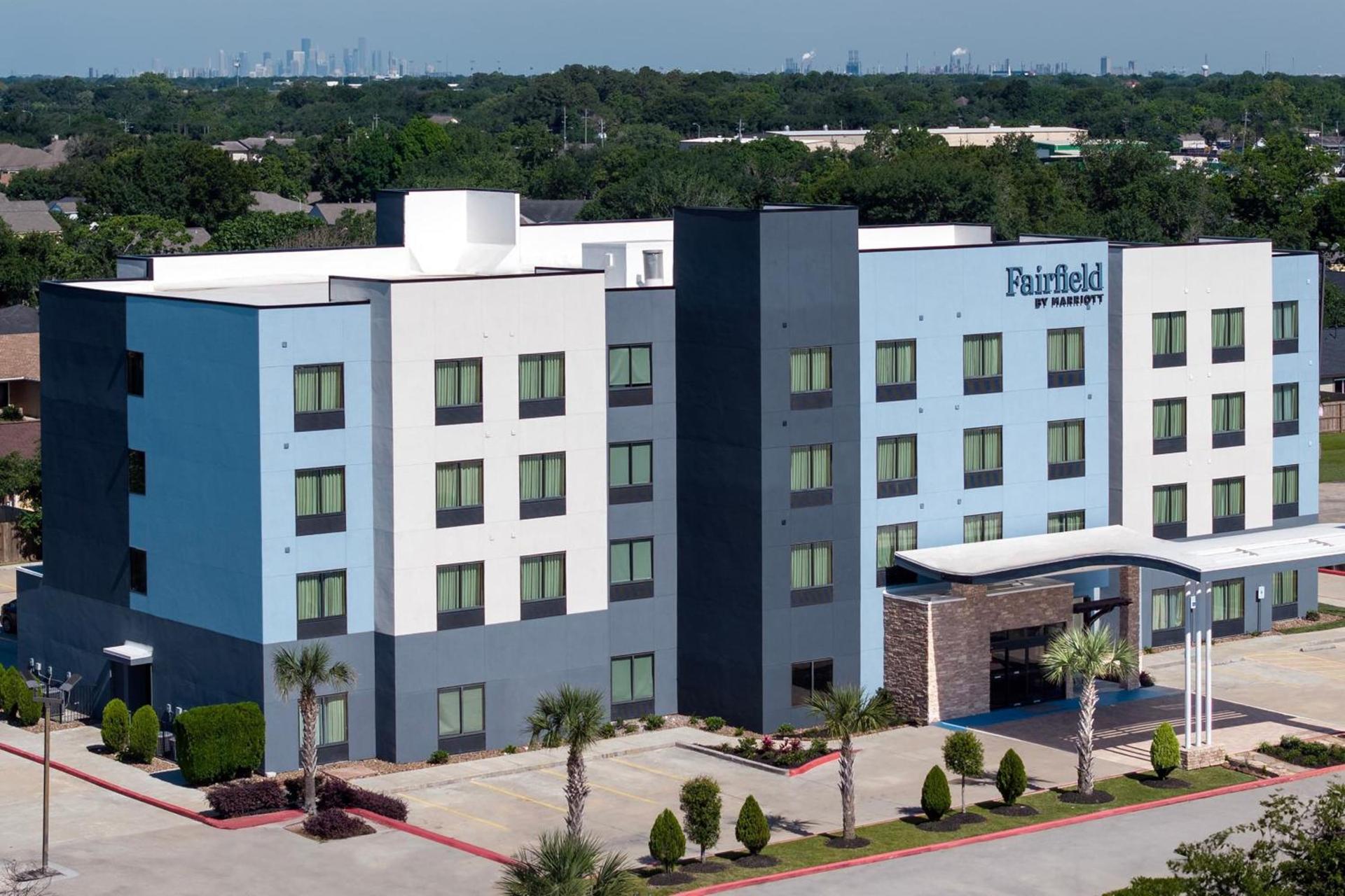 Fairfield Inn & Suites by Marriott Houston Pasadena photo 2