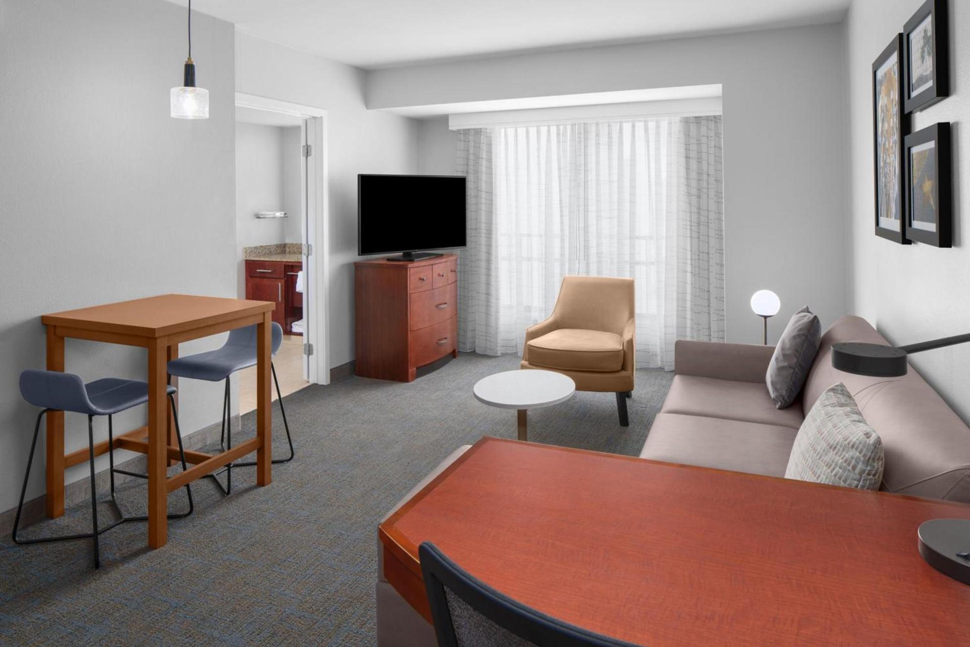 Residence Inn Los Angeles Burbank/Downtown photo 7