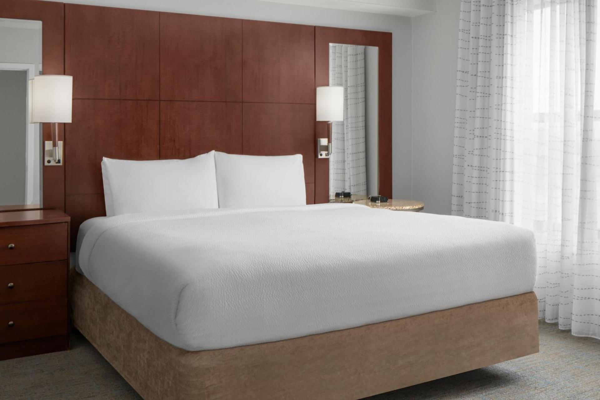 Residence Inn Los Angeles Burbank/Downtown photo 11