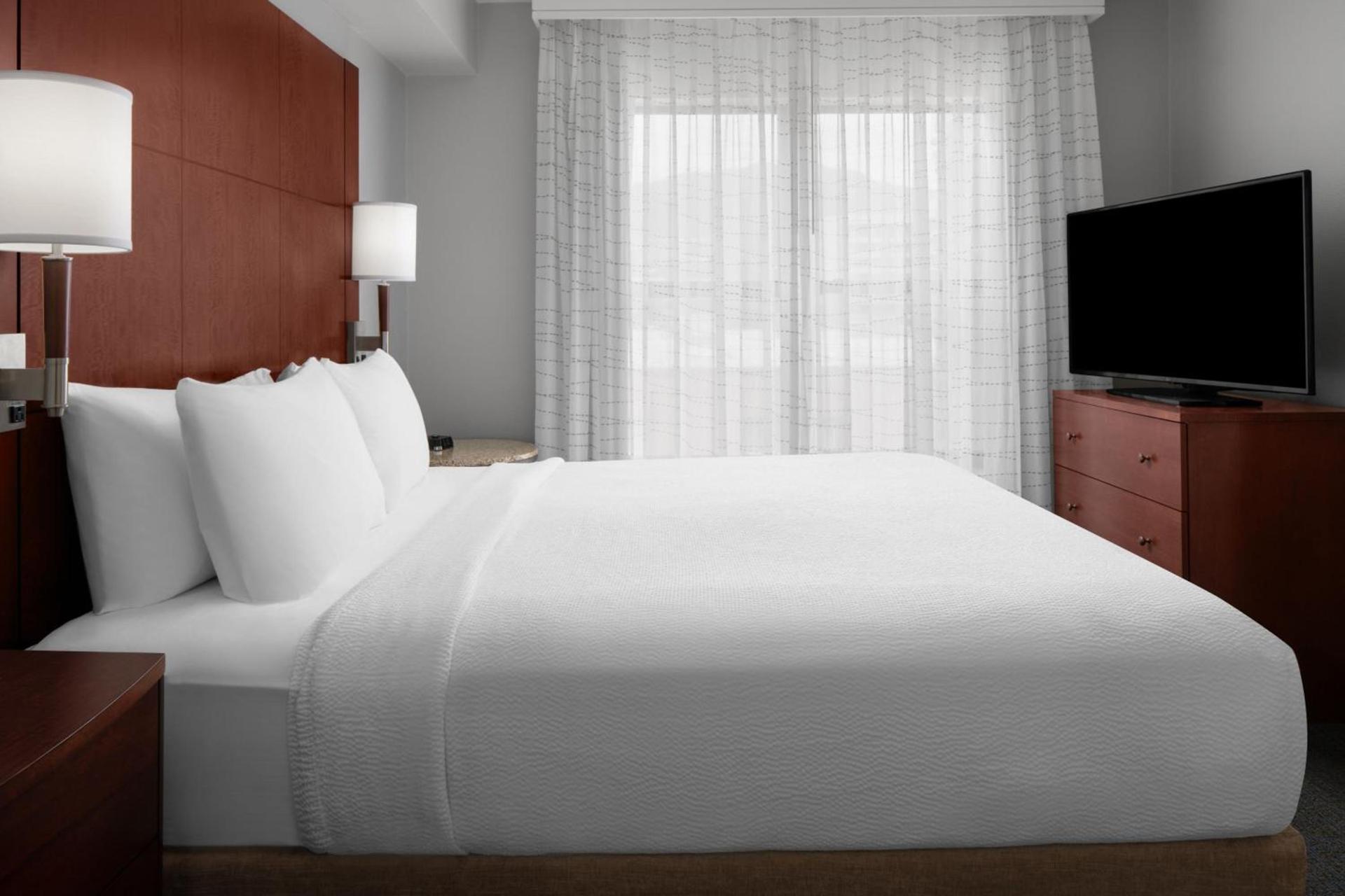 Residence Inn Los Angeles Burbank/Downtown photo 12