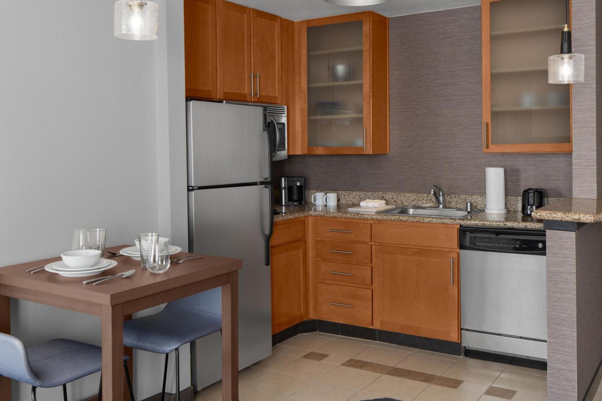 Residence Inn Los Angeles Burbank/Downtown photo 16