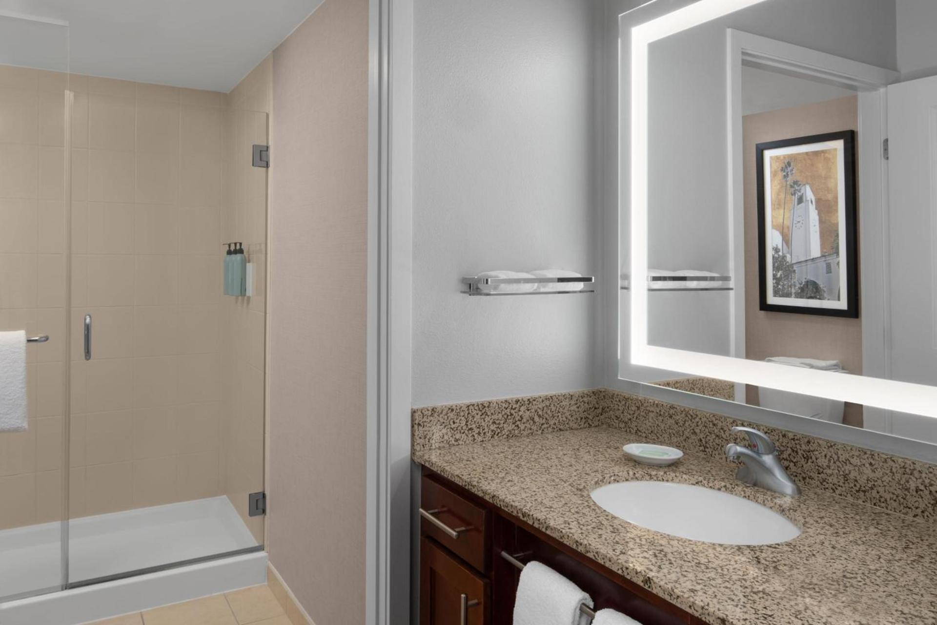 Residence Inn Los Angeles Burbank/Downtown photo 22