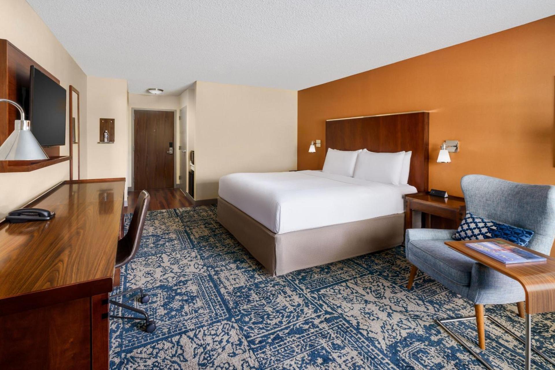 Four Points by Sheraton Pleasanton photo 10