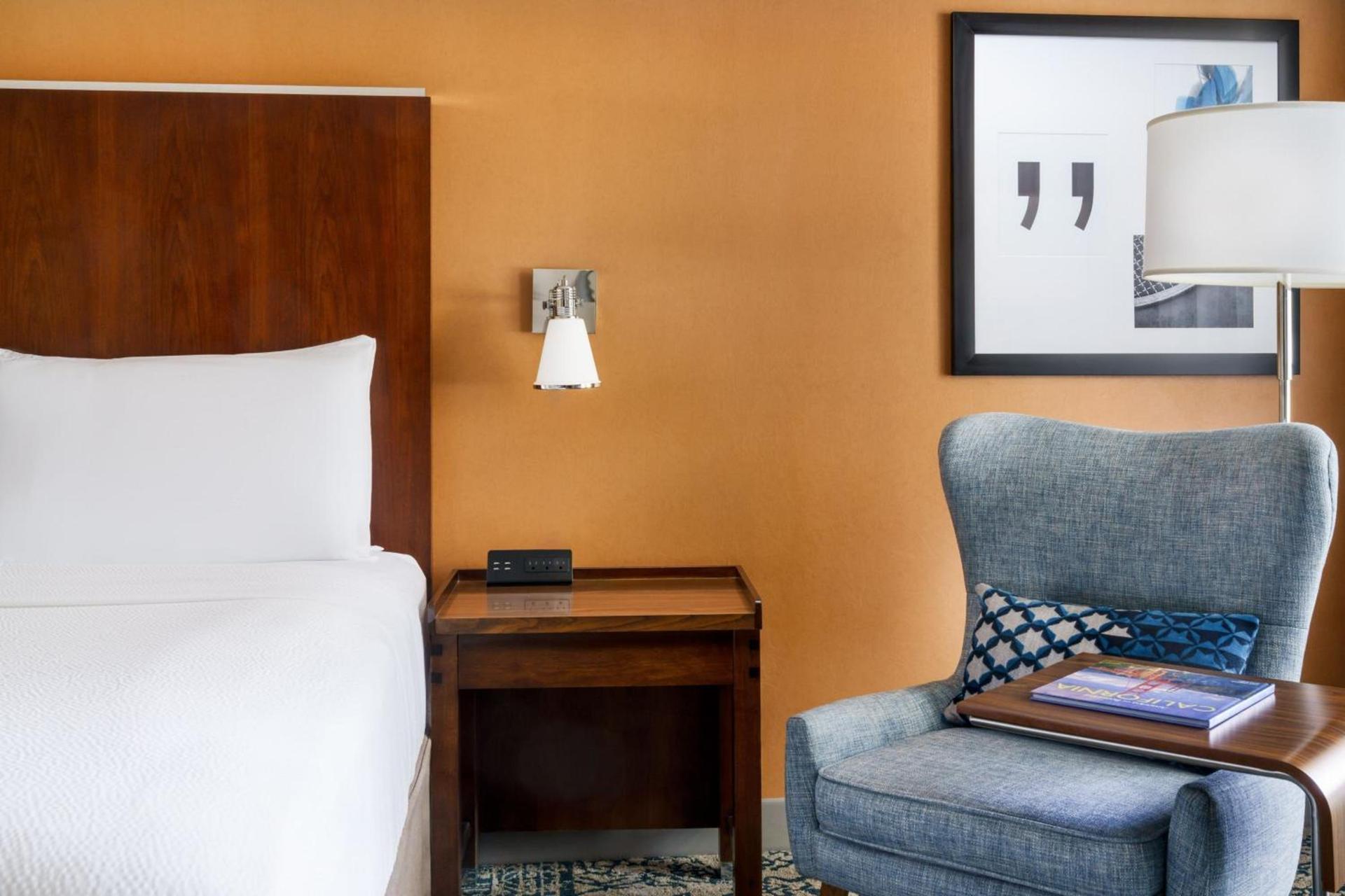 Four Points by Sheraton Pleasanton photo 17