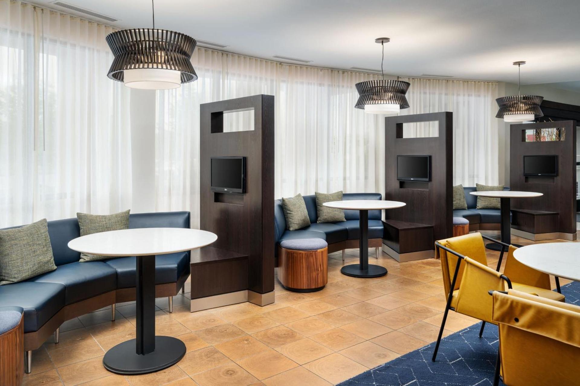 Courtyard by Marriott Kingston photo 38