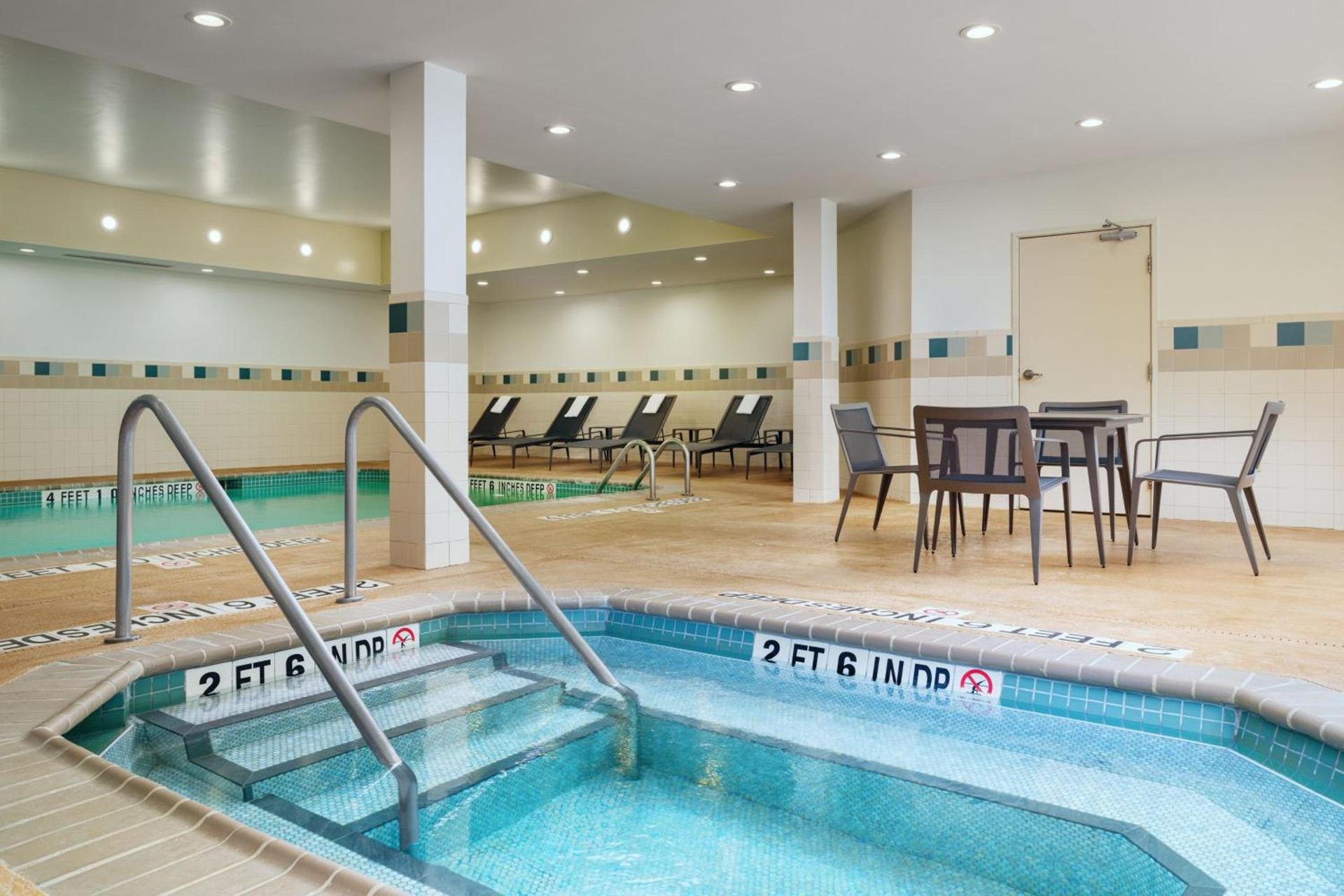Courtyard by Marriott Kingston photo 51