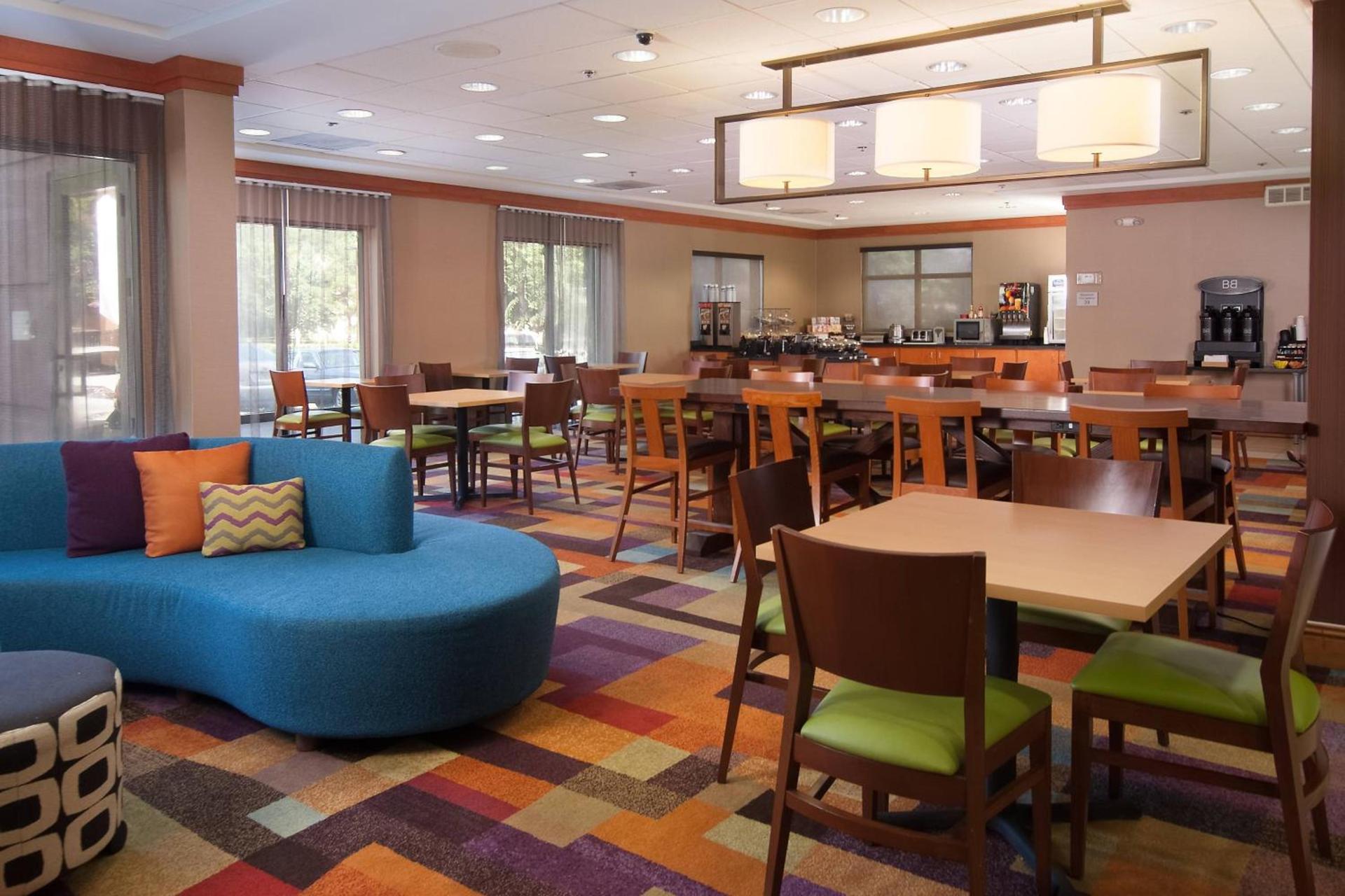 Fairfield Inn and Suites Atlanta Airport South/Sullivan Road photo 13