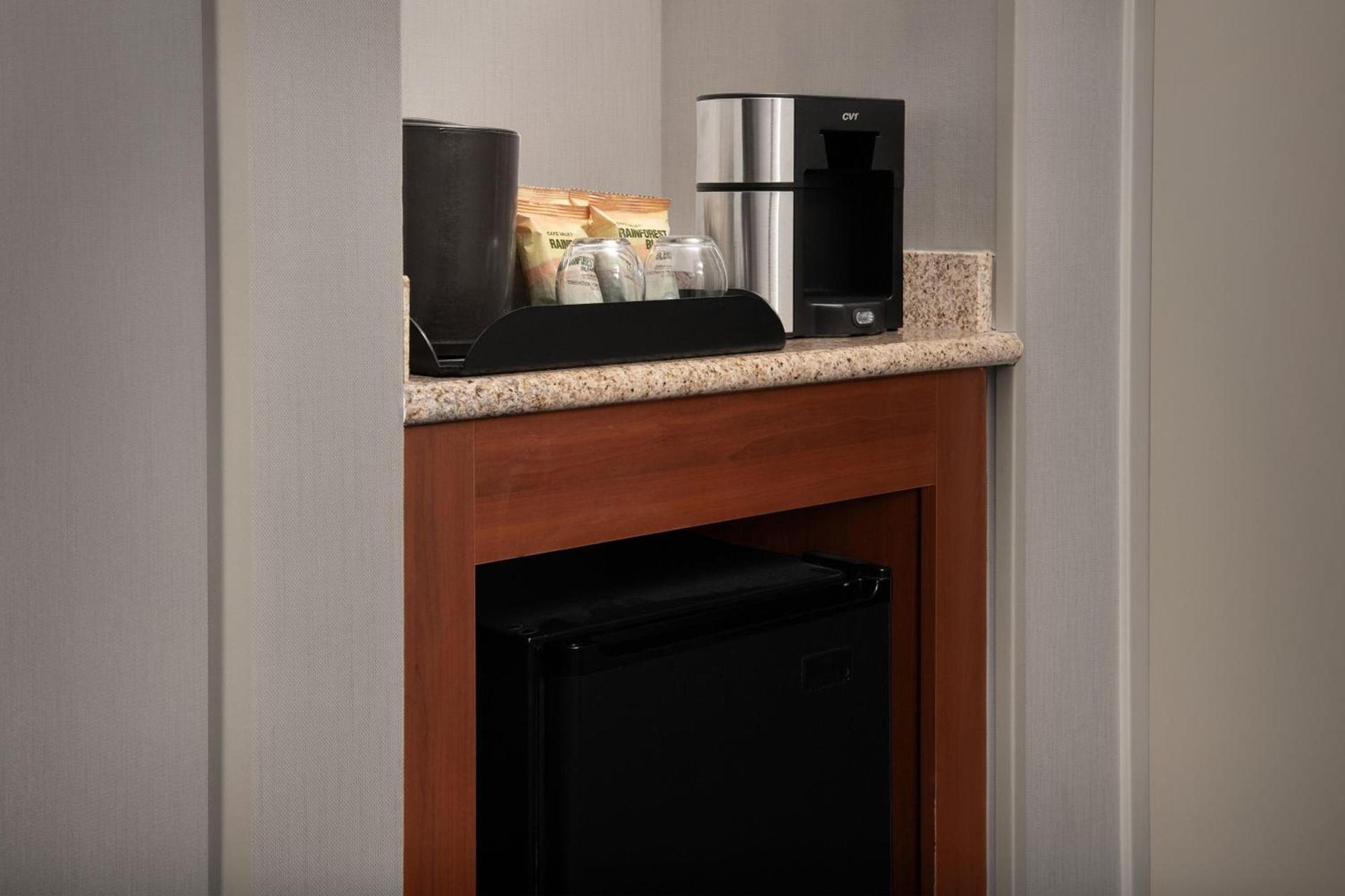 Courtyard by Marriott Syracuse Downtown at Armory Square photo 15