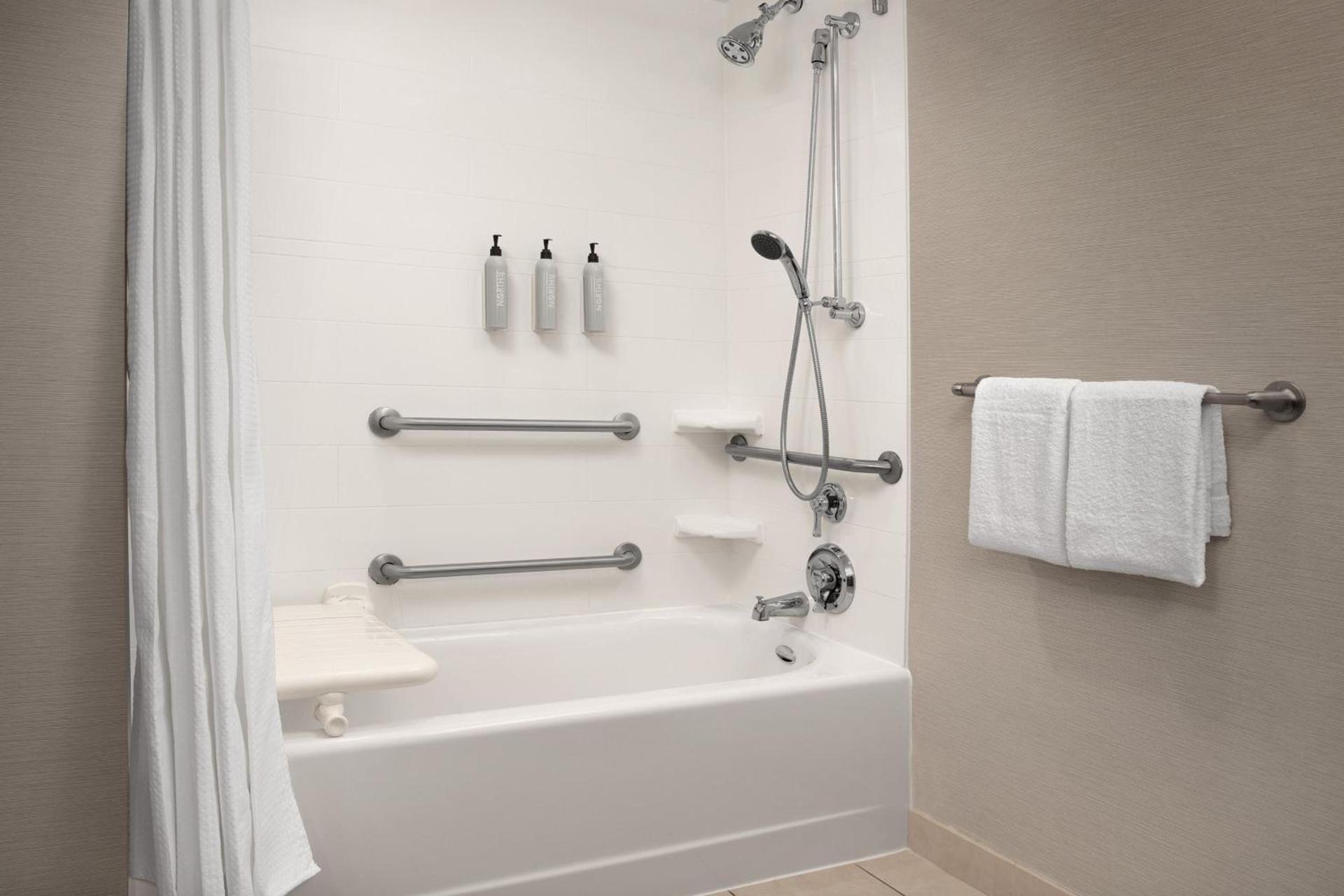 Courtyard by Marriott Syracuse Downtown at Armory Square photo 18