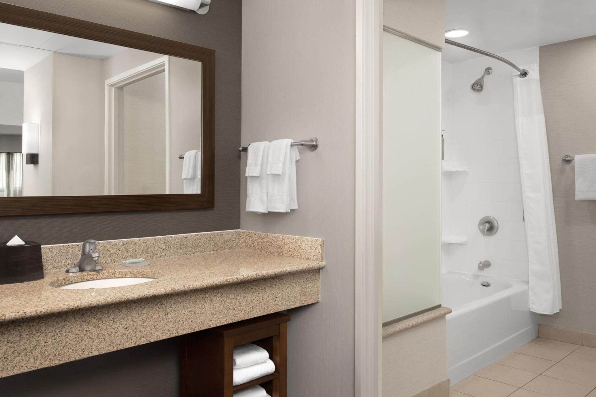 Courtyard by Marriott Syracuse Downtown at Armory Square photo 19