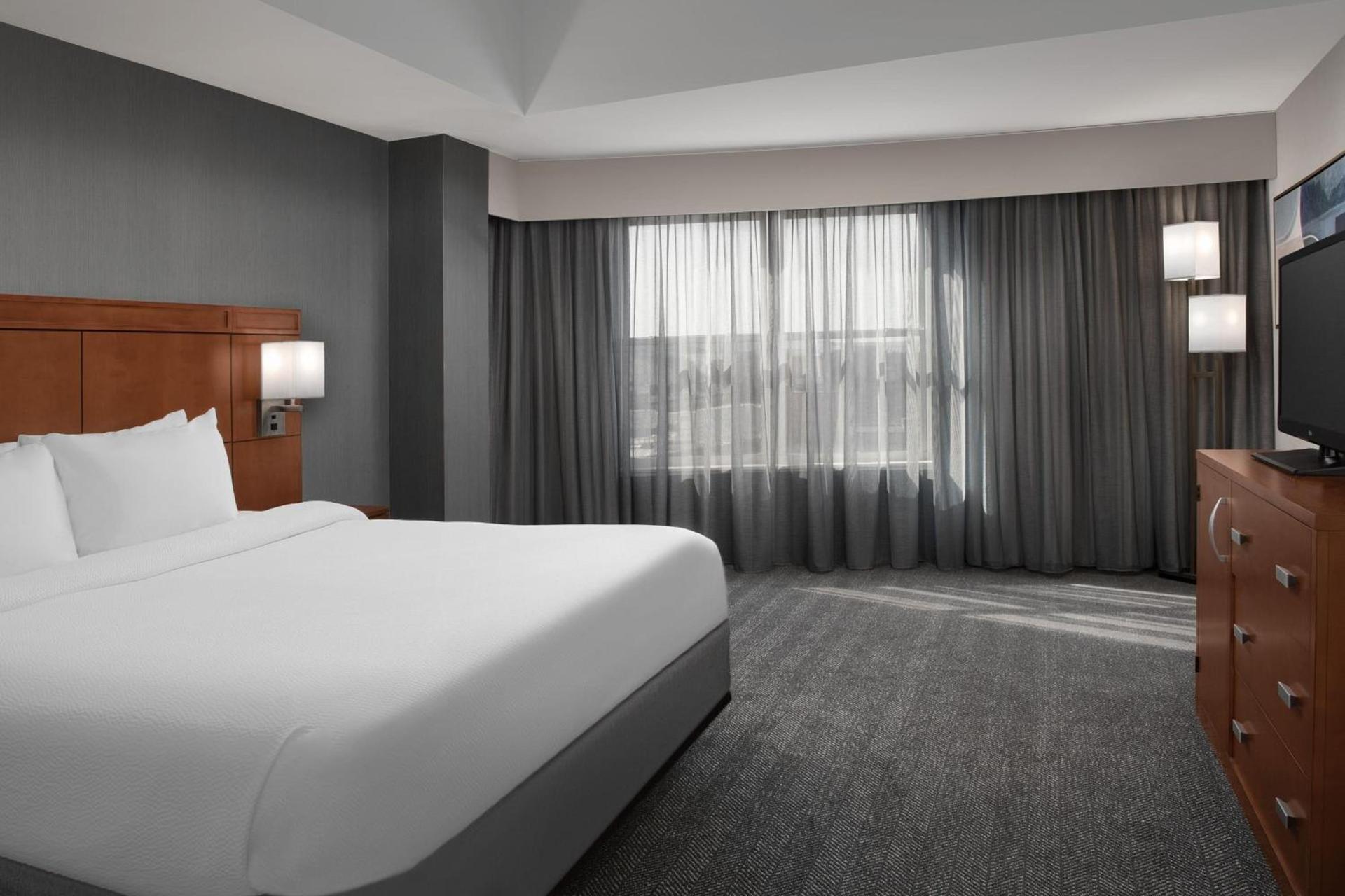 Courtyard by Marriott Syracuse Downtown at Armory Square photo 12