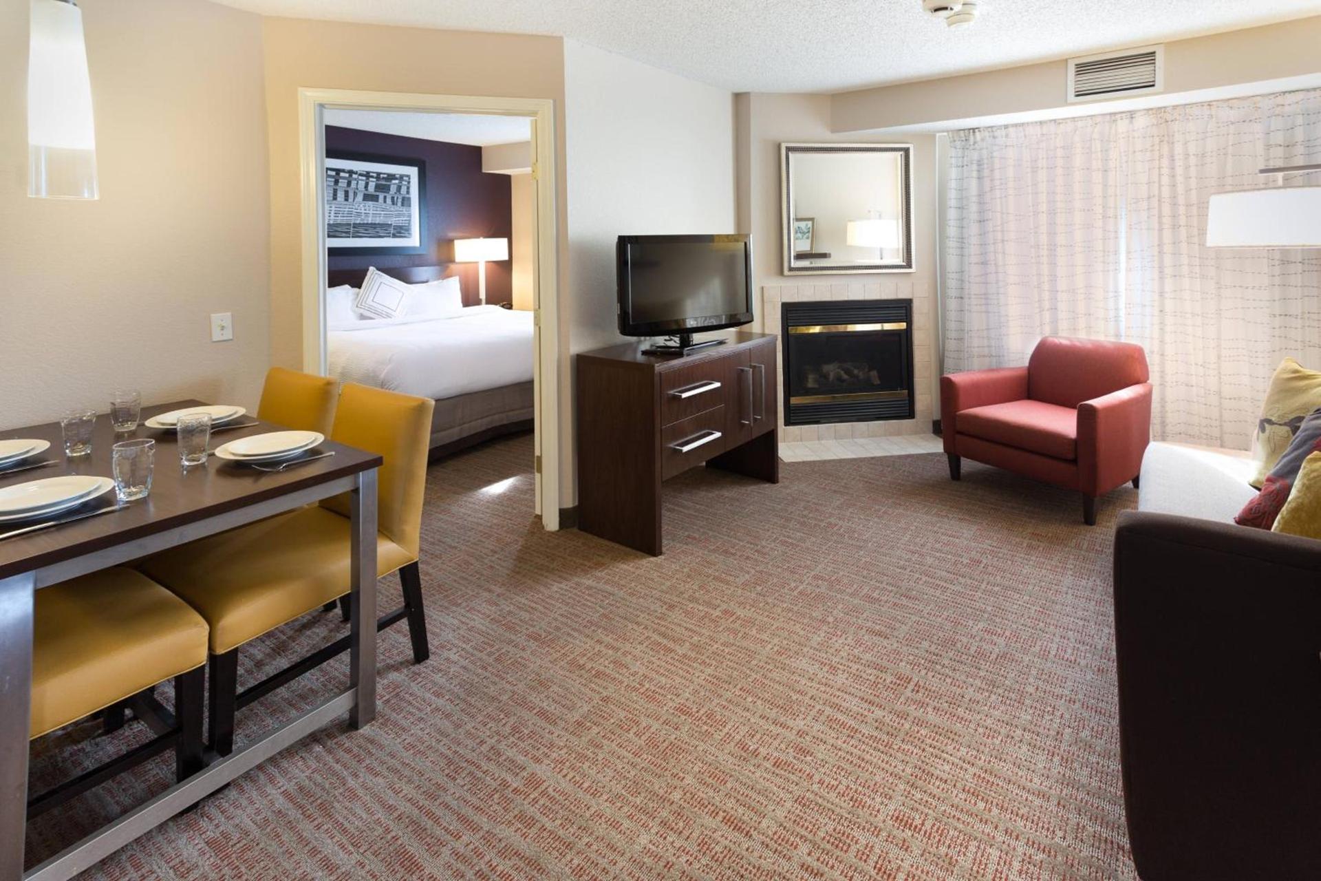 Residence Inn by Marriott Fort Collins photo 11